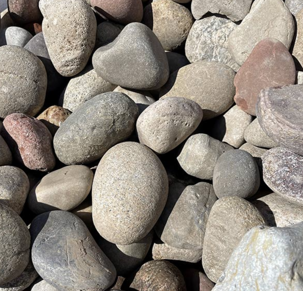 How Cobblestone Adds a Quality to the Hardscape That No Modern Material Has Been Able to Replace