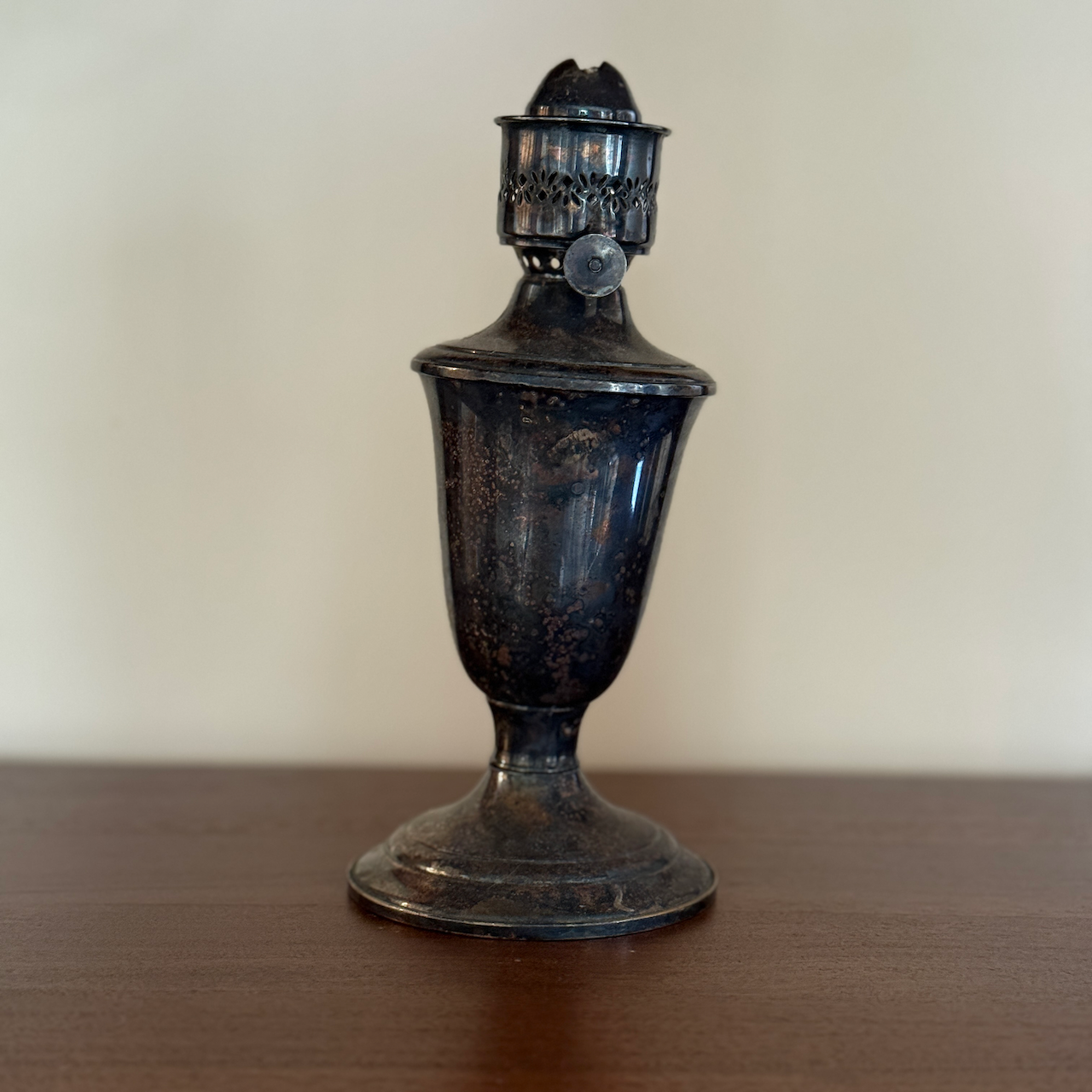 silver.plate.oil.lamp.2.png