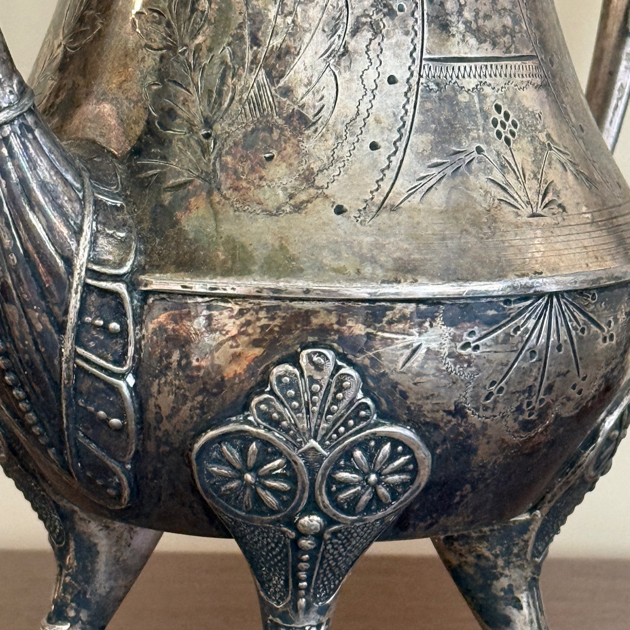 antique.silverplate.teapot.detail.1.png