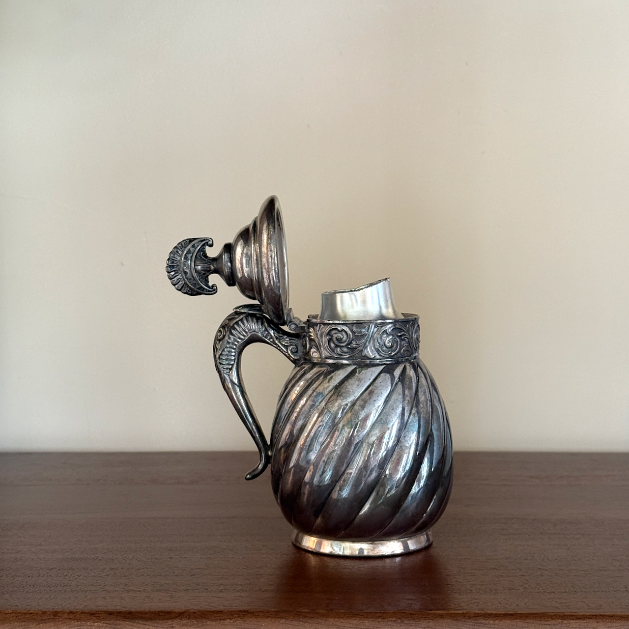 silver-creamer-2.png