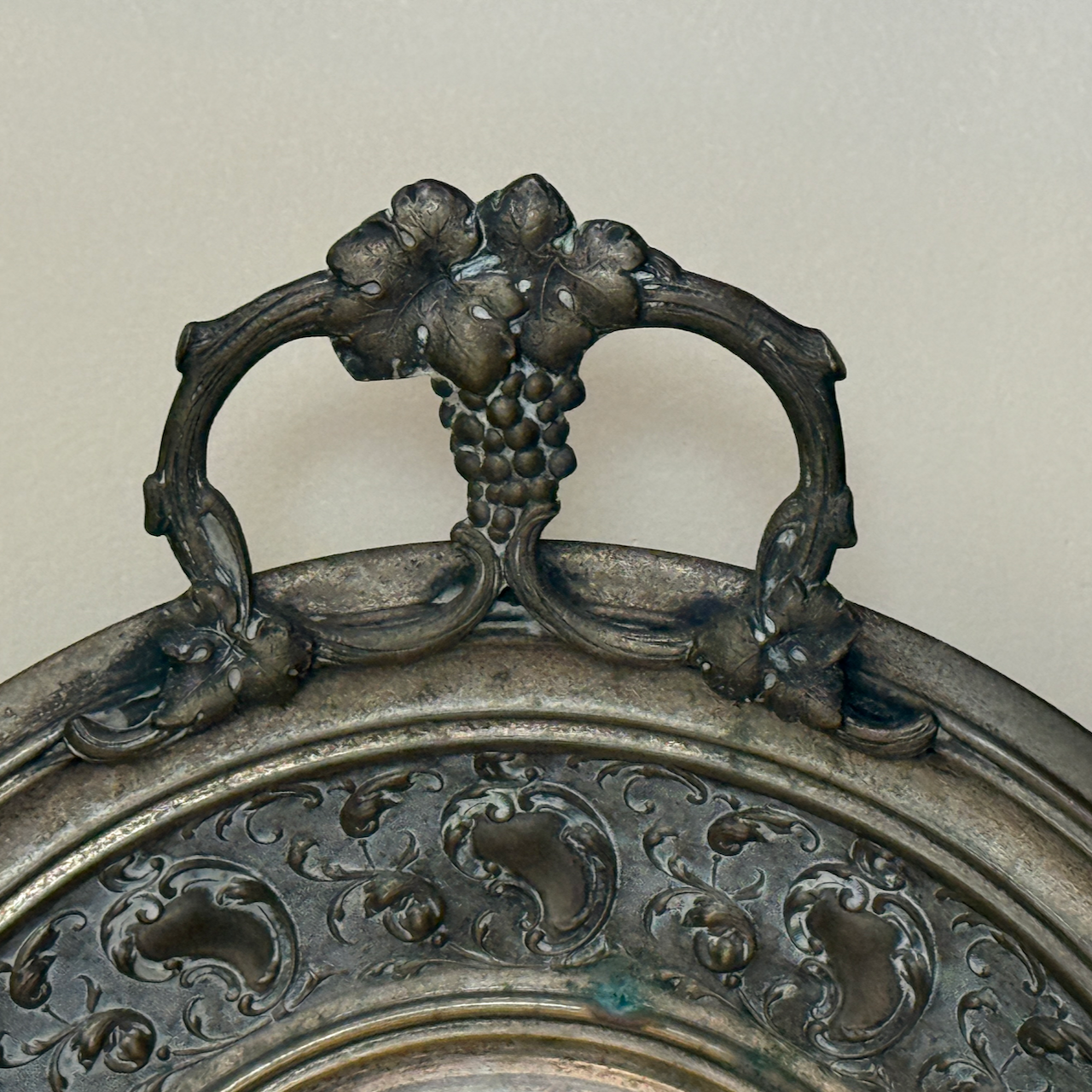 vintage footed bowl.detail.3.png