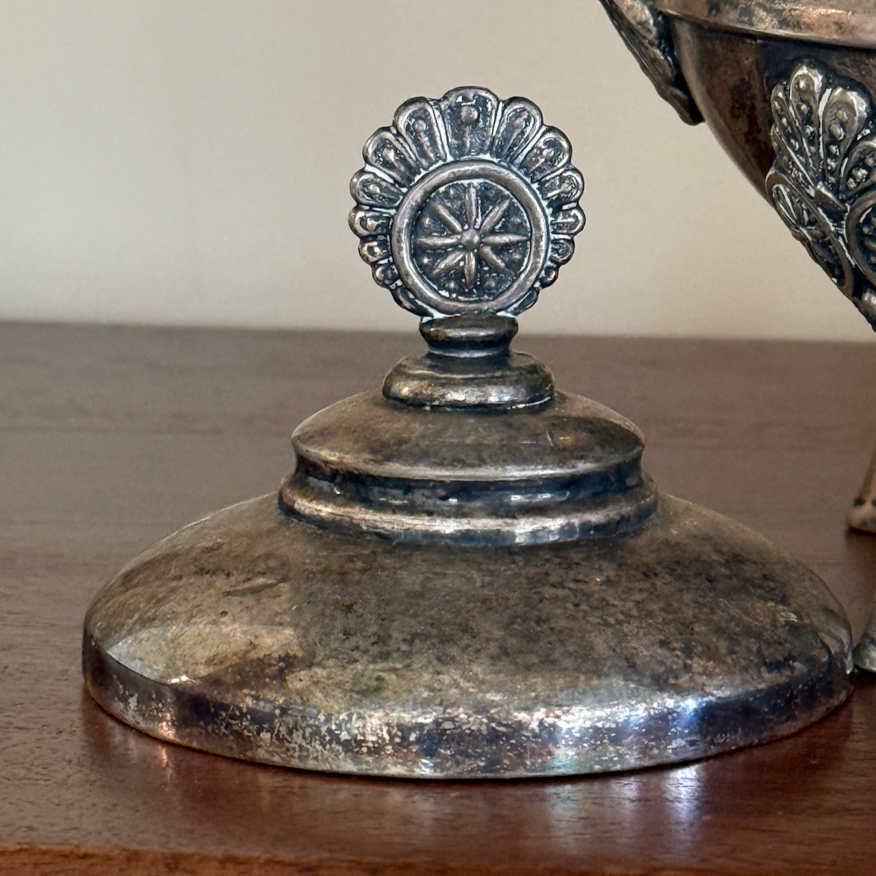 silverplate-lidded-bowl.detail.3.png