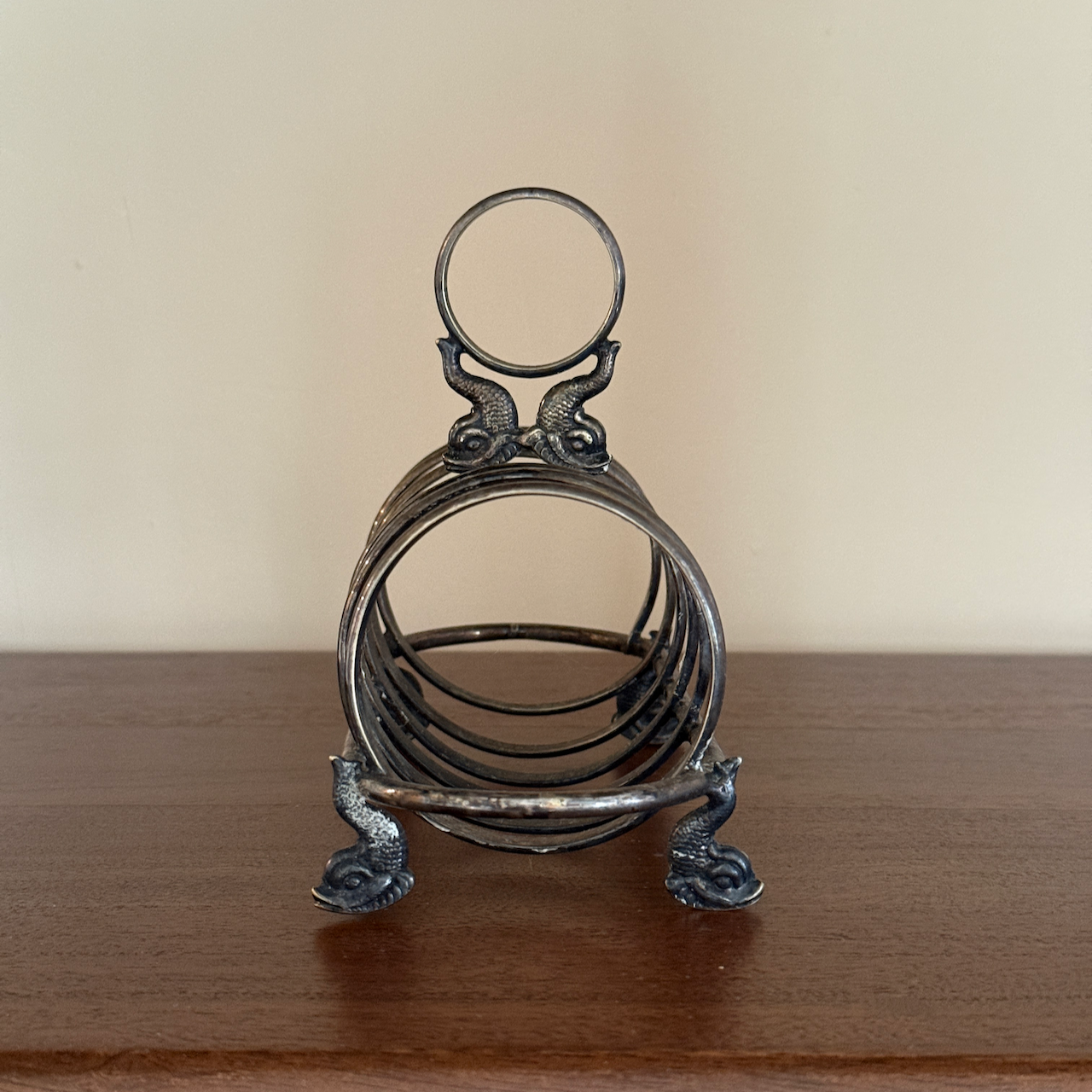 silverplate.toast.holder.2.png