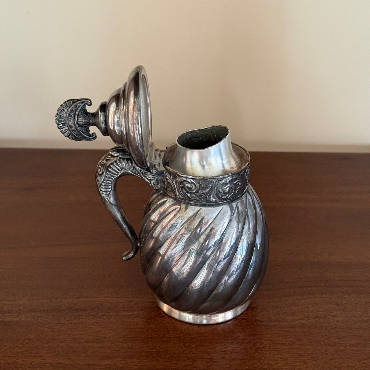 silver-creamer-3.png