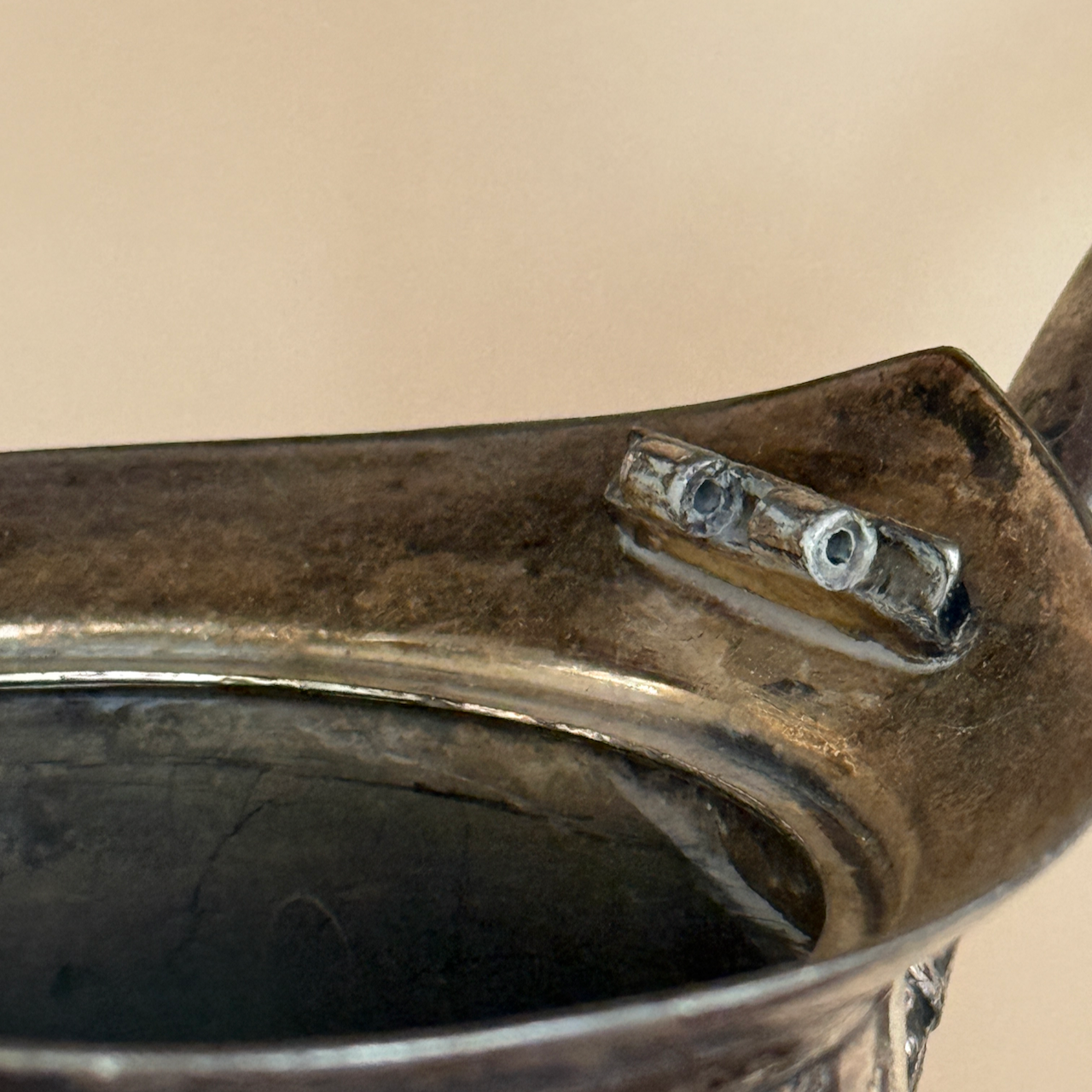 antique.silverplate.teapot.detail.4.png