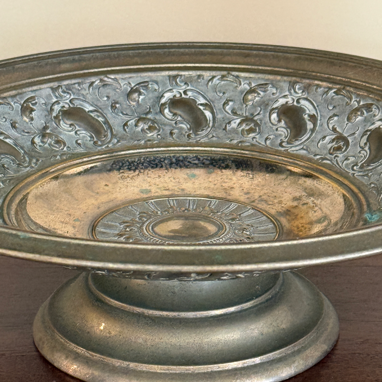 vintage+footed+bowl.detail.1.png
