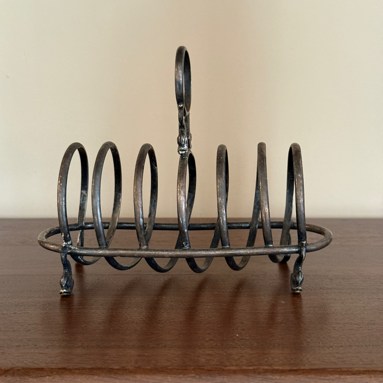 silverplate.toast.holder.3.png