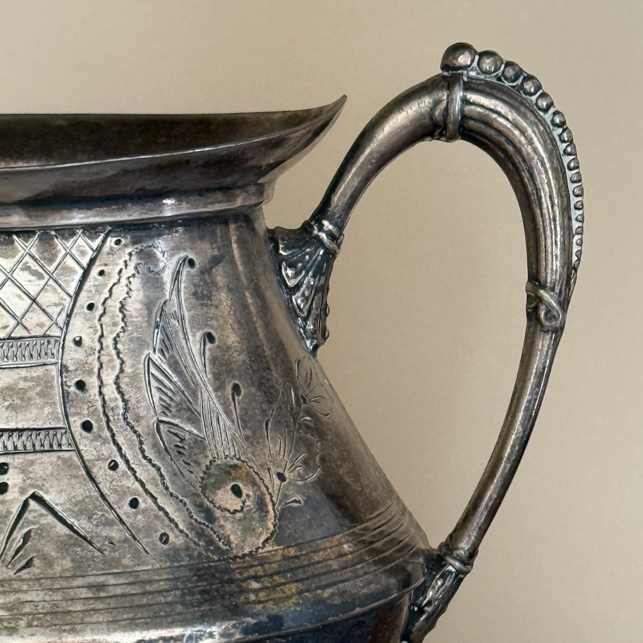 silverplate-lidded-bowl.detail.2.png