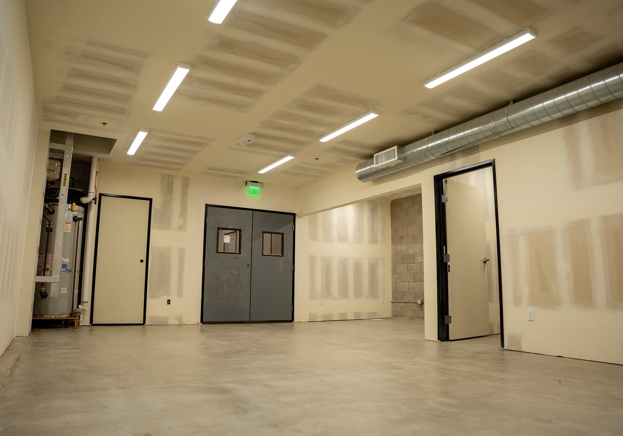 283 E Garvey Monterey Park-14.jpg