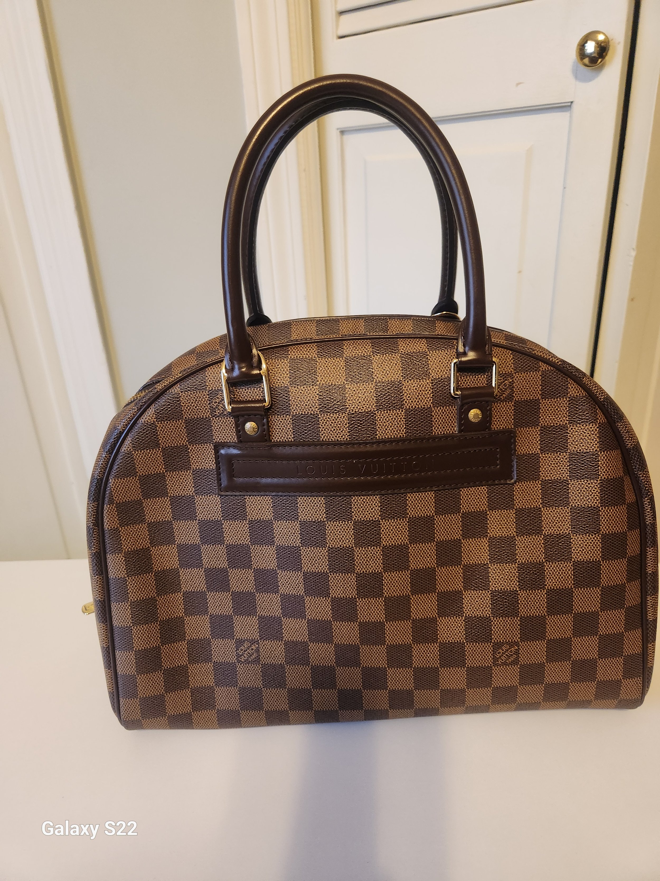 Louis Vuitton Checked bag pre-Loved