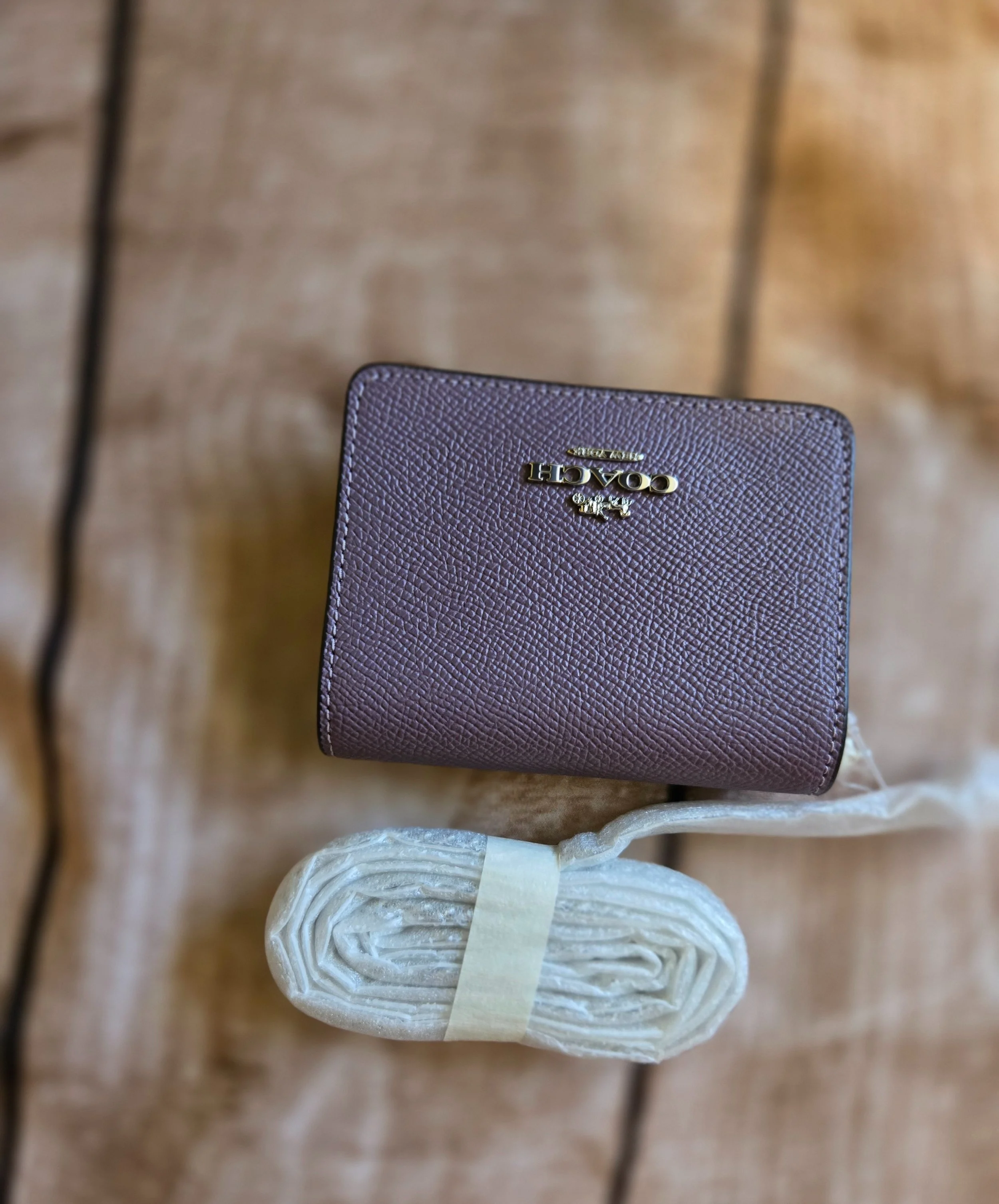 COACH MINI WALLET ON A CHAIN STRAP NEW.