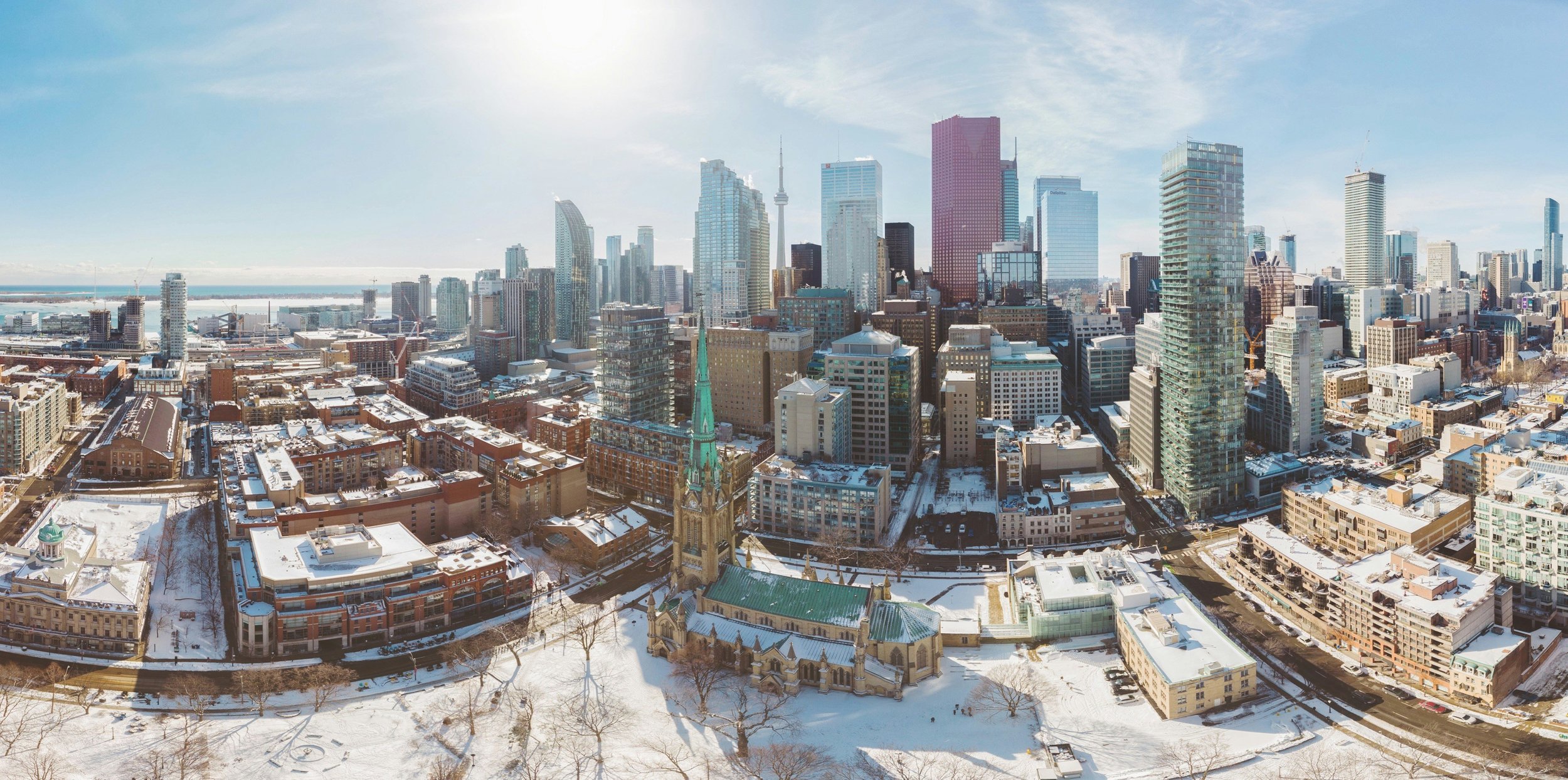 Toronto skyline in the winter