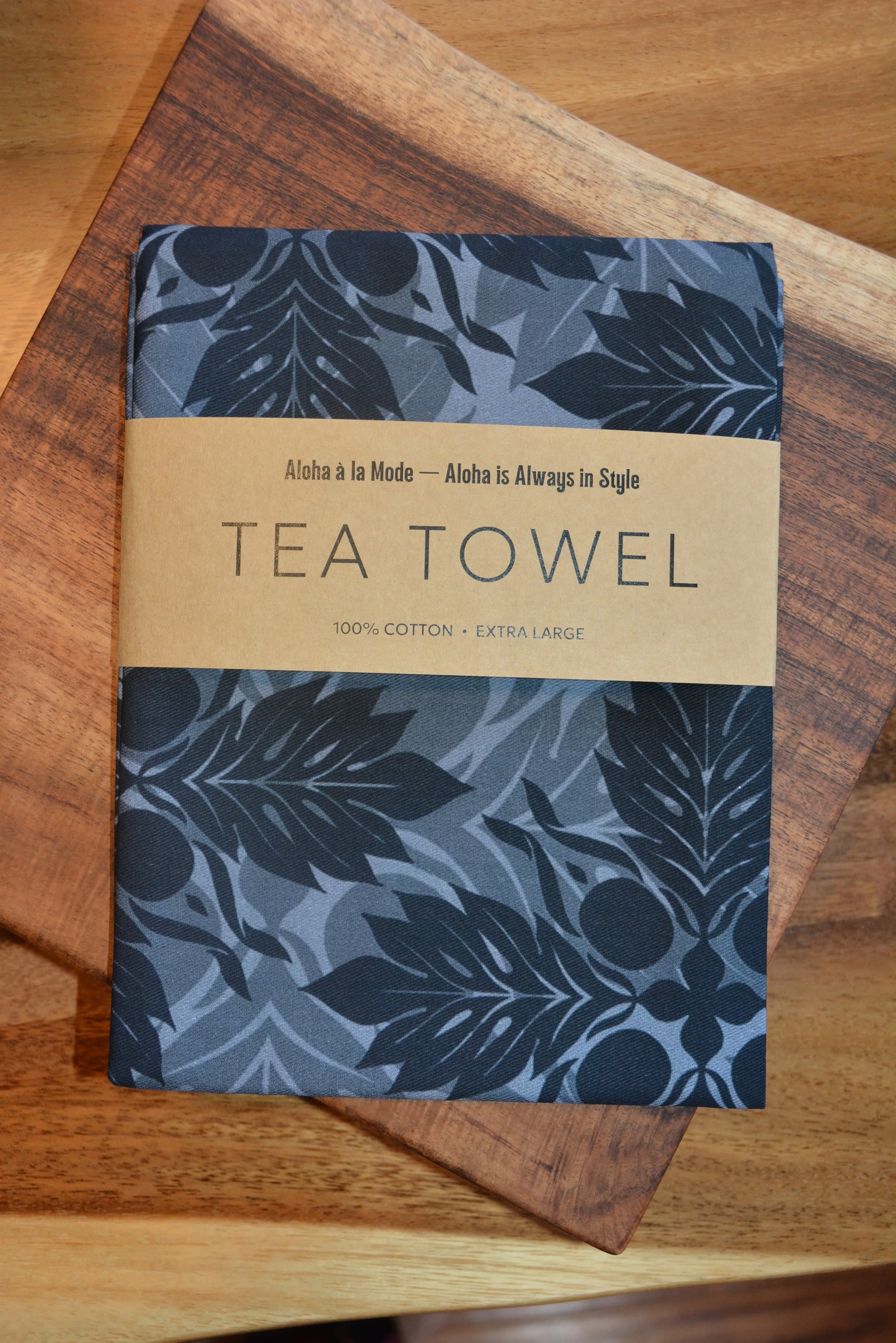 Heirloom ‘Ulu • Tea Towel • Gunmetal / Slate Noir