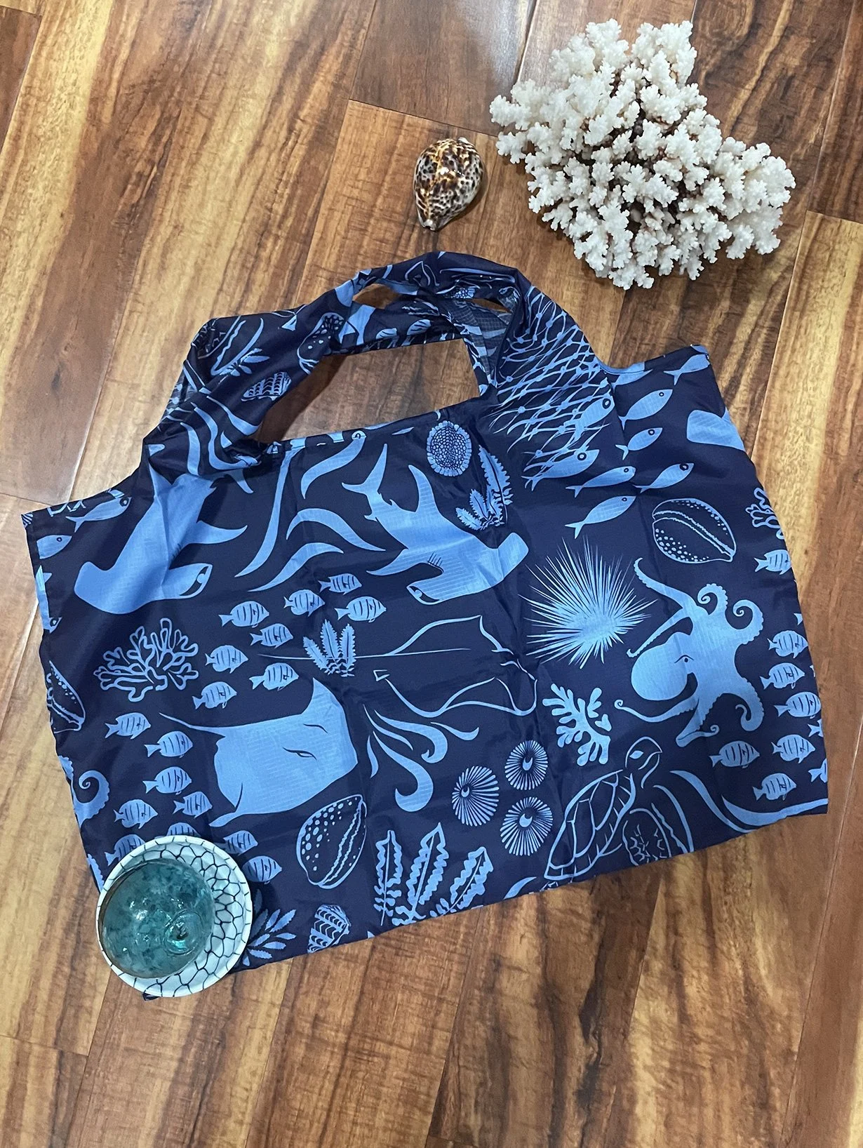 hawaiian-coral-reef-strong-daily-bag-for-shopping.jpg (Copy)