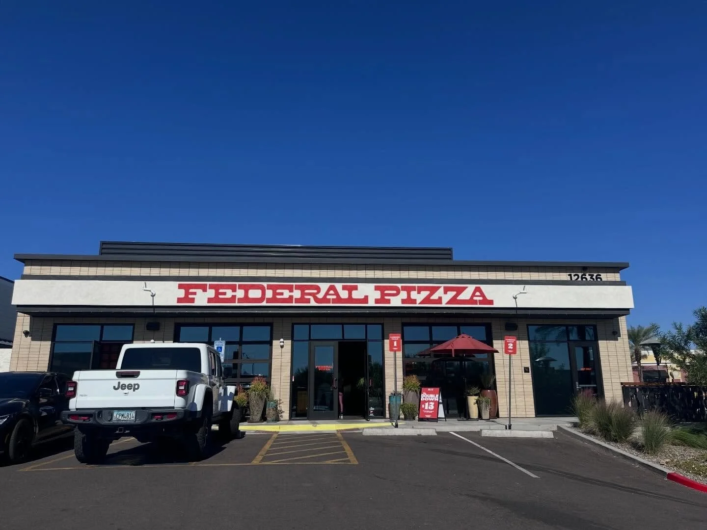 Another great project we wrapped at PV Mall. Congrats to @federalpizza on their newest location!

#draftdoneright #pvmall #pizza