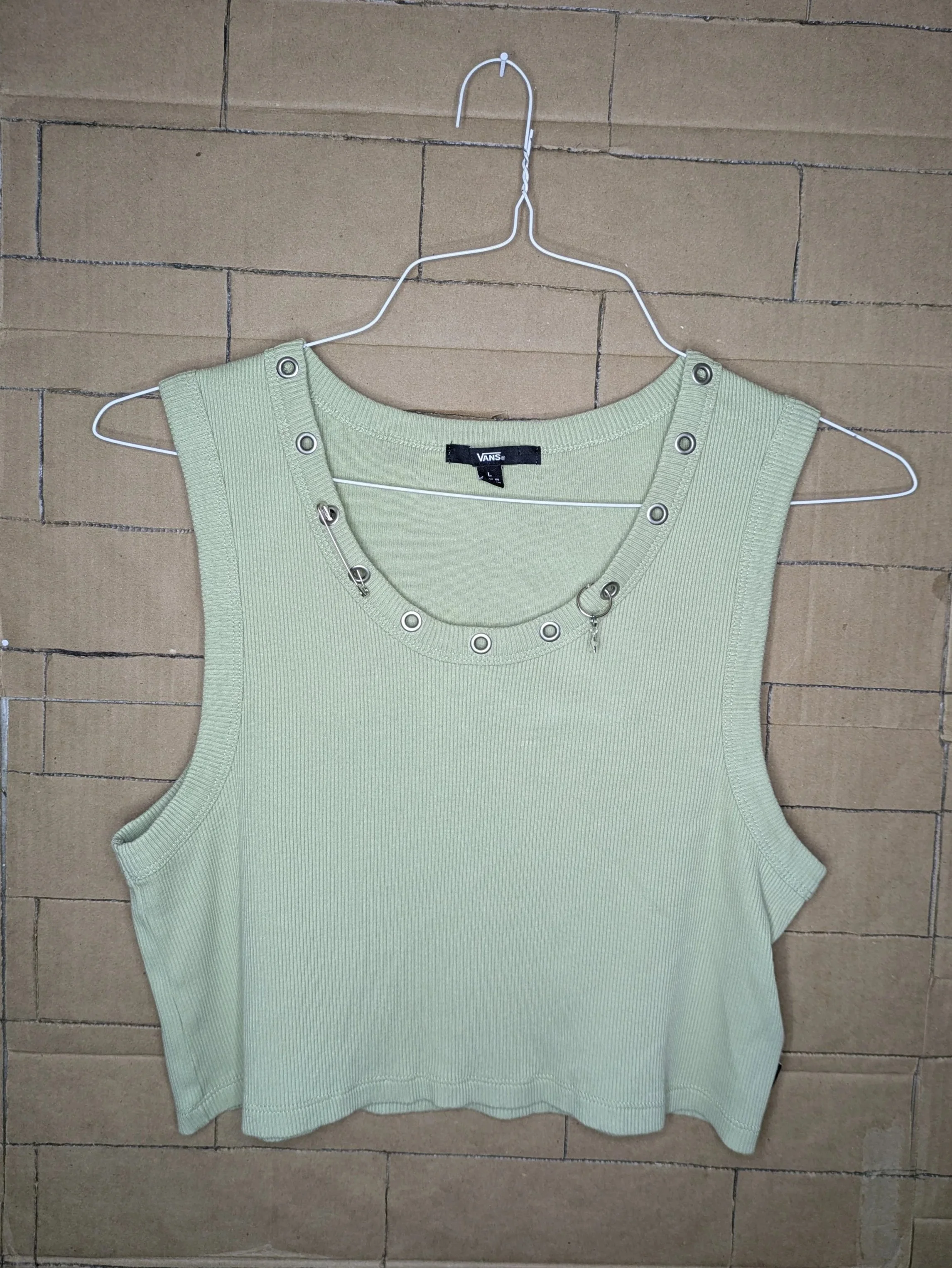 REWORKED CROPPED TANK (Large) // Interchangeable Charms