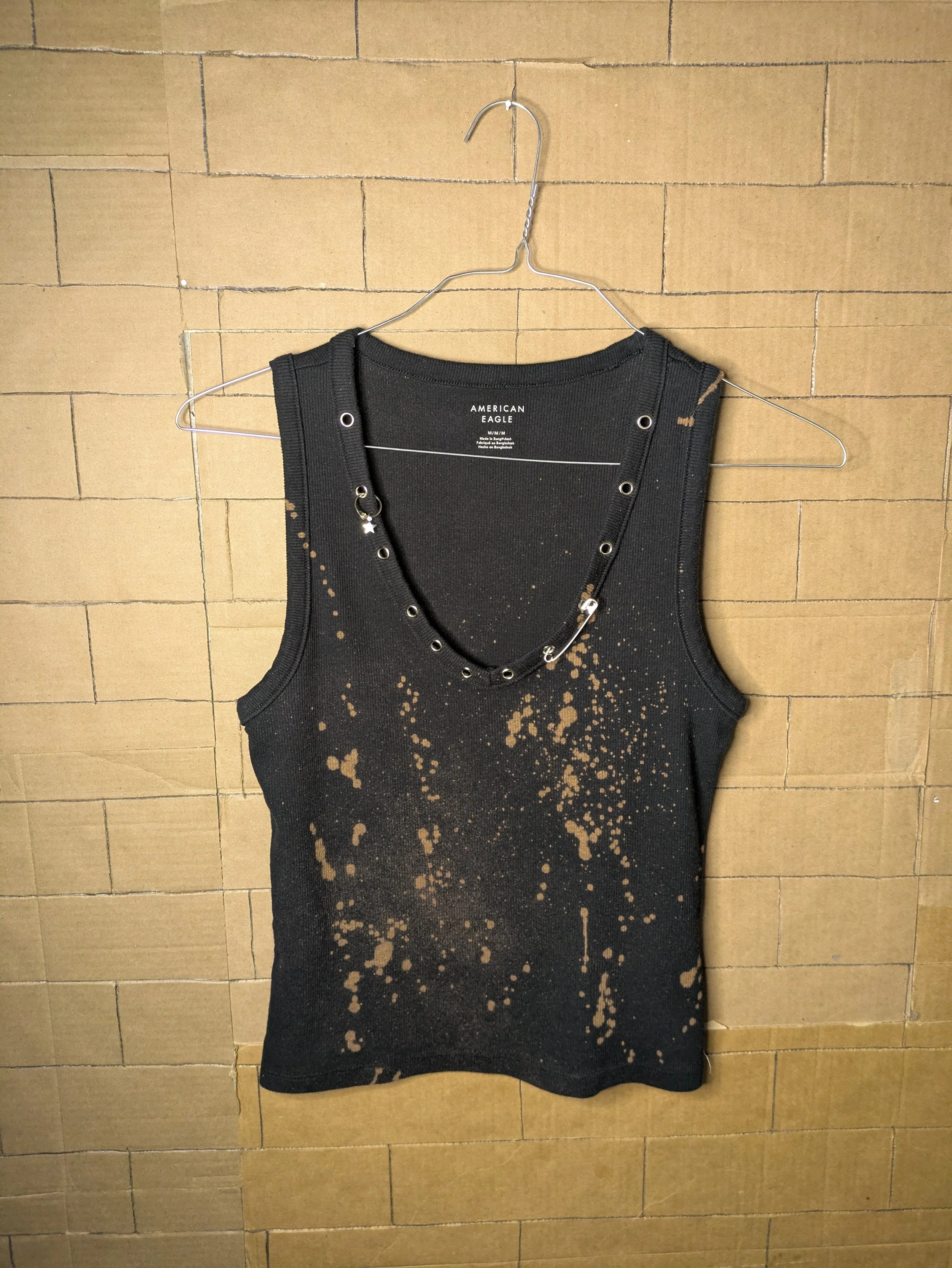 REWORKED TANK (Medium) // Bleach & Interchangeable Charms