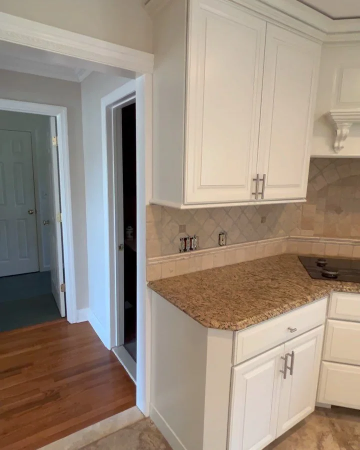 Another kitchen Cabinets beautifully done , swipe for pictures before and after !