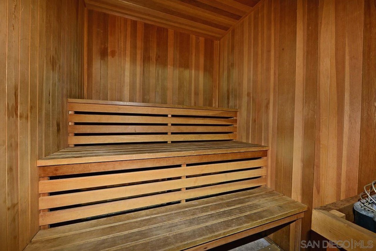 20220930-Del Mar Villas_Sauna 01.jpg