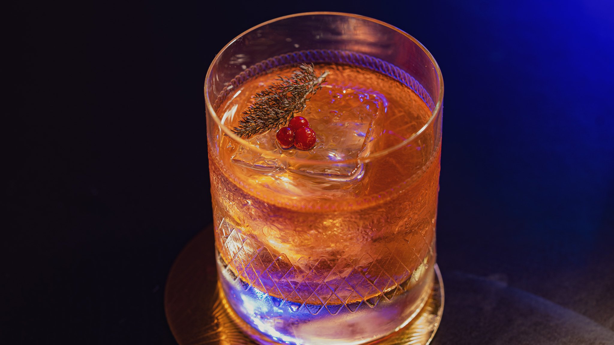 135 bar and lounge-cocktail 21.jpg
