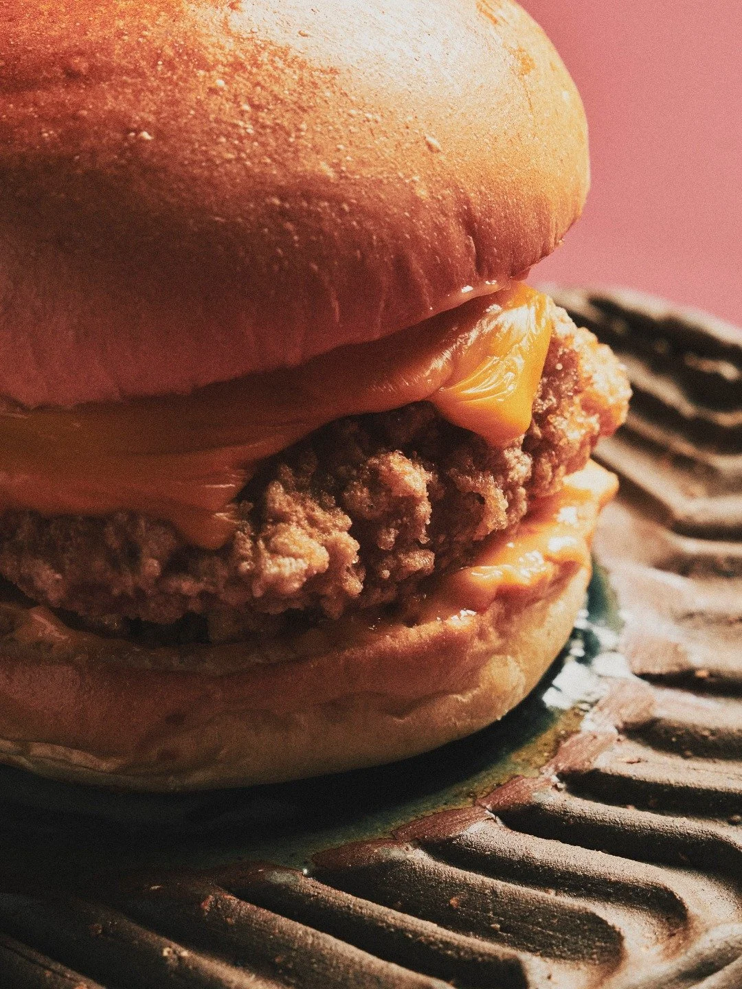 TONIGHT .....We&rsquo;ve been working on this one and tonight it lands.

The 40Res Fried Chicken Sansho Burger,
live at A Taste of HQ: Street Eats Edition.

One night only.

@chefjoshraine serving up:
Crispy chicken, sansho heat,
yuzu kosho Japanese 