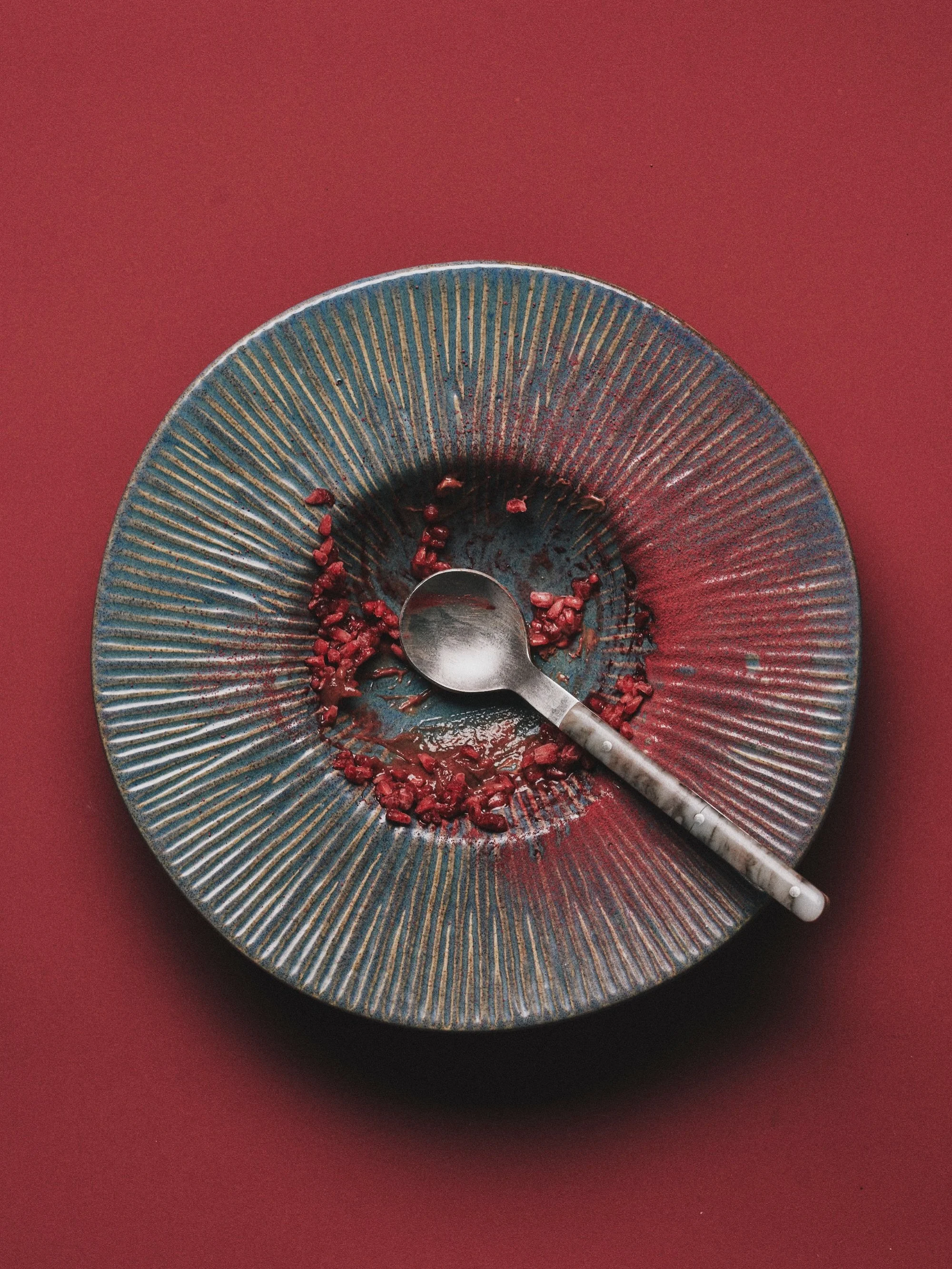 Reserve a table&hellip; and see what the clean plates are all about.

Dark chocolate mousse,
roasted rhubarb tart,
raspberry.

Rich, balanced, just enough sweetness, 
the kind of finish that lingers a little longer than planned.

#40Res #DessertSydne