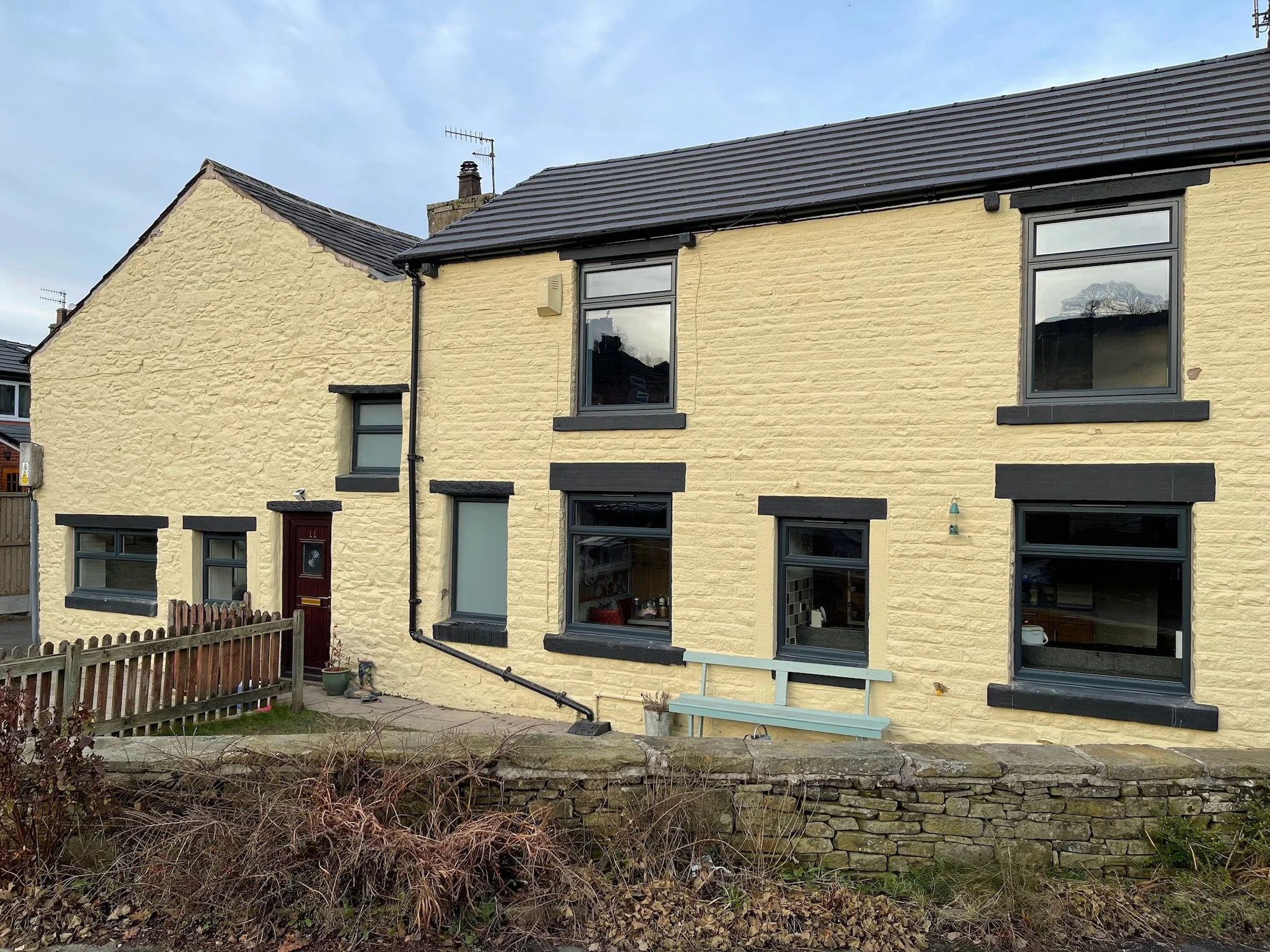 aliminium windows grey.JPG