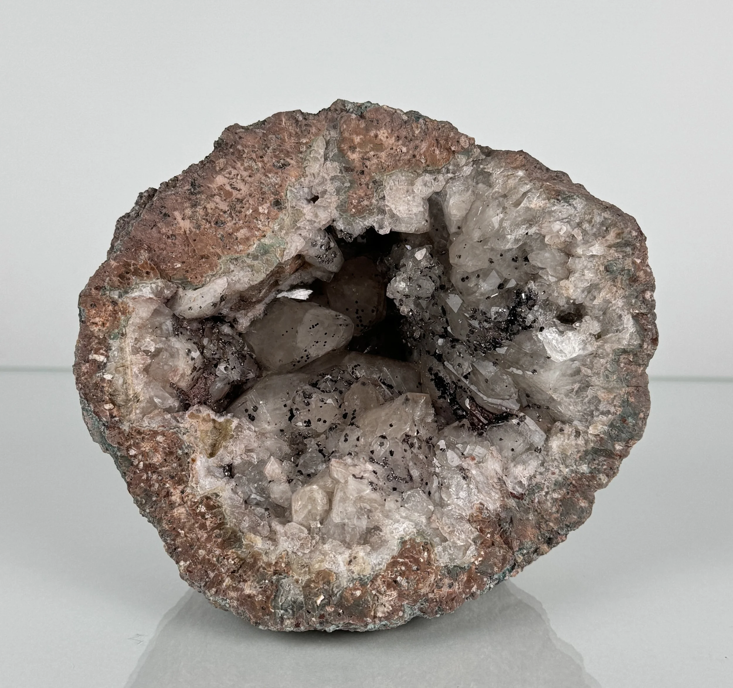 Schneekopfkugel, Quarz xx, Hämatit xx | Deutschland