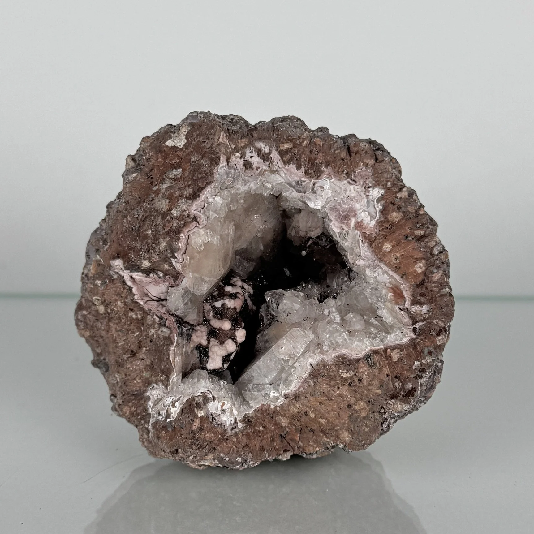 Schneekopfkugel, Quarz xx, Hämatit xx | Deutschland