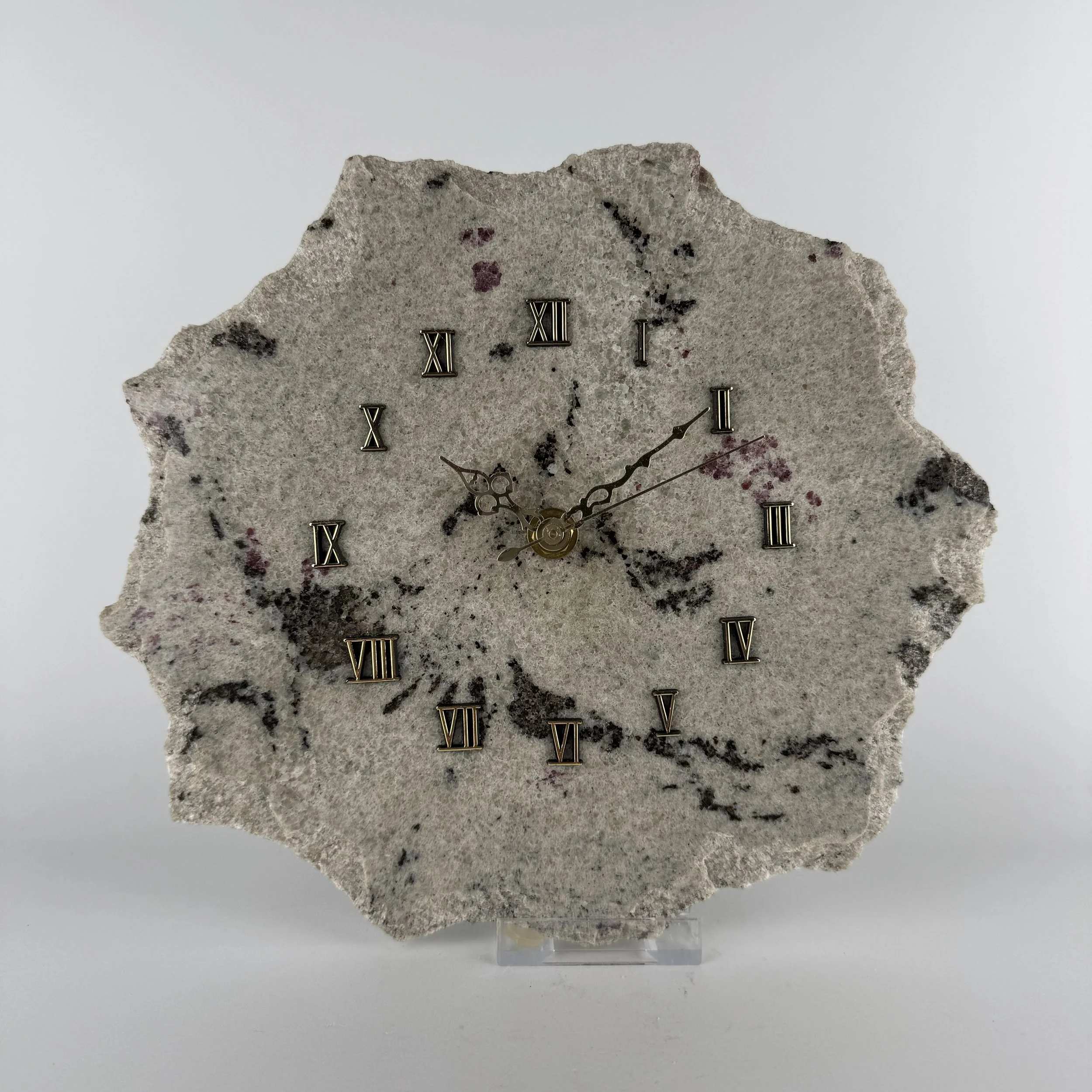 Uhr aus Granit | Größe: M | Ziffern: Rom