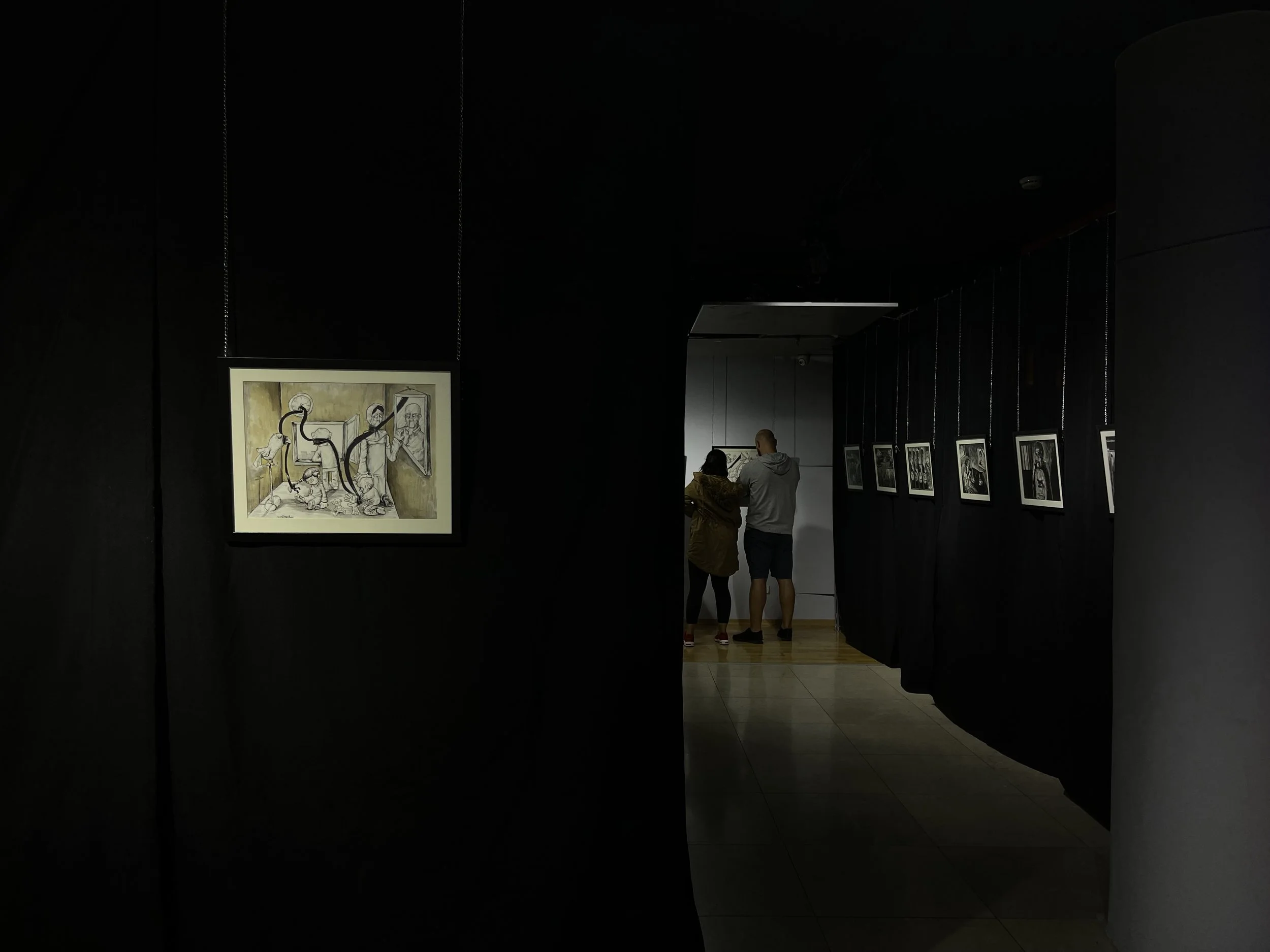 WHITE AND BLACK  - ابيض واسود