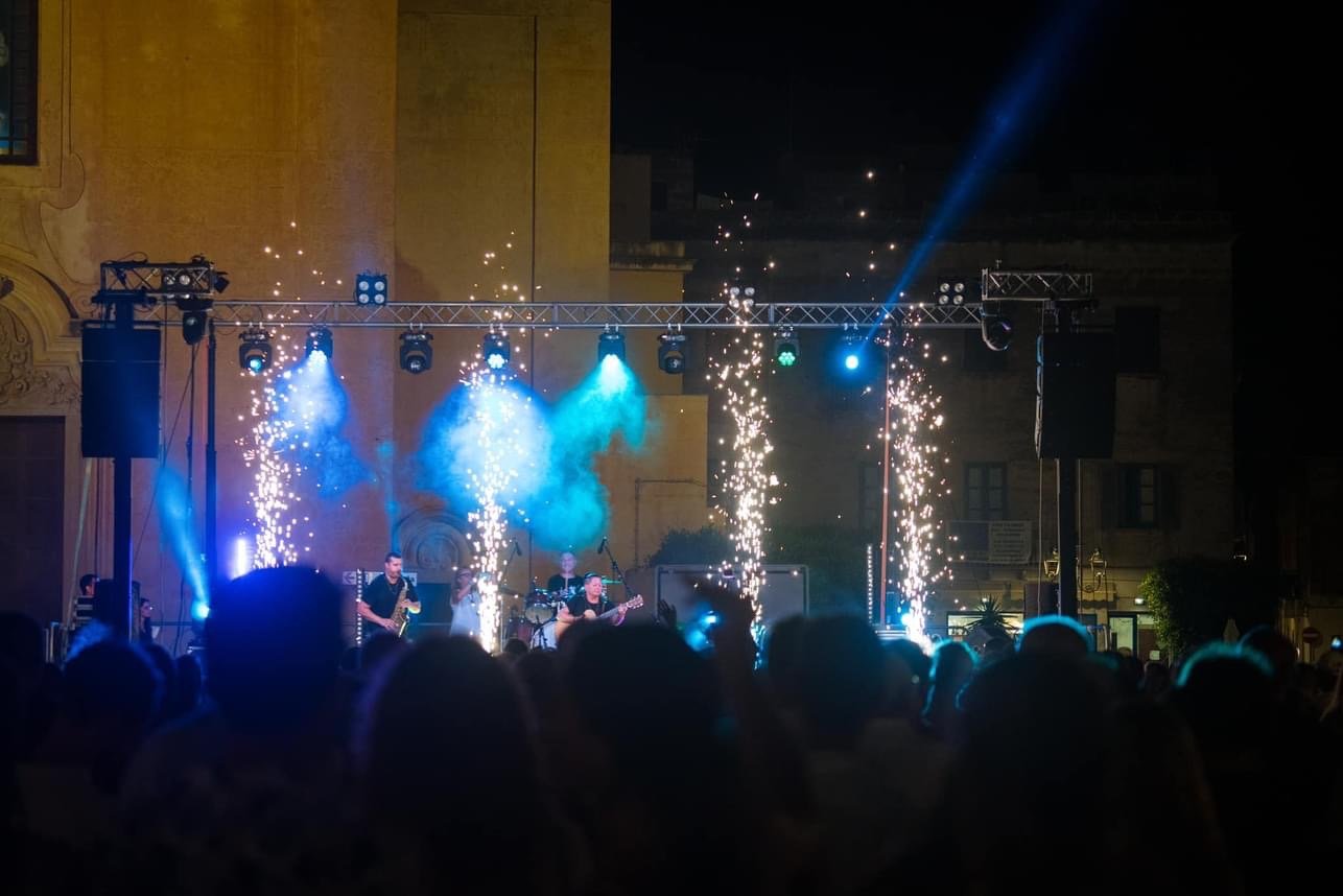 Favignana - Concerto in Piazza