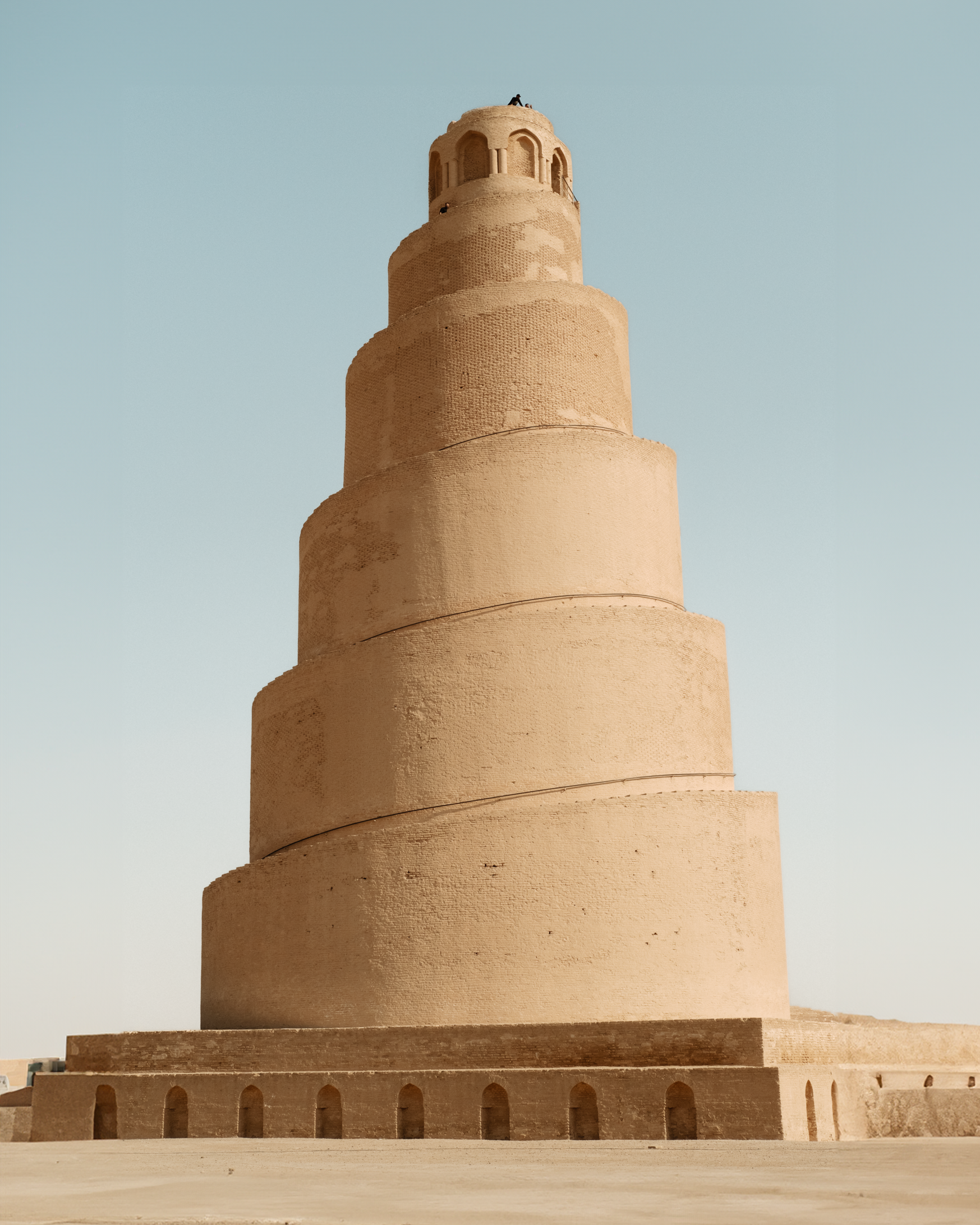 Spiral minaret of Samarra, iconic Islamic architecture in Iraq.