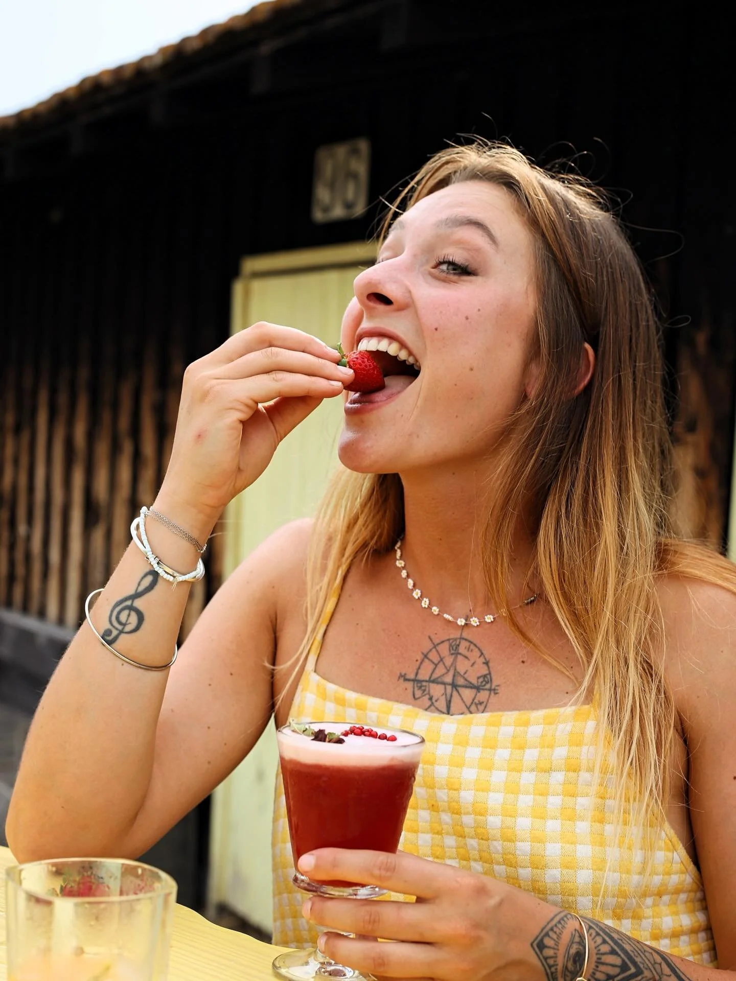Le retour du soleil, le printemps arrive doucement ☀️

La saison des cocktails au jardin est officiellement ouverte🍸
Et bient&ocirc;t&hellip; le retour de nos fruits pr&eacute;f&eacute;r&eacute;s 🍓🍈

Afterwork au soleil, anniversaire sous les guir