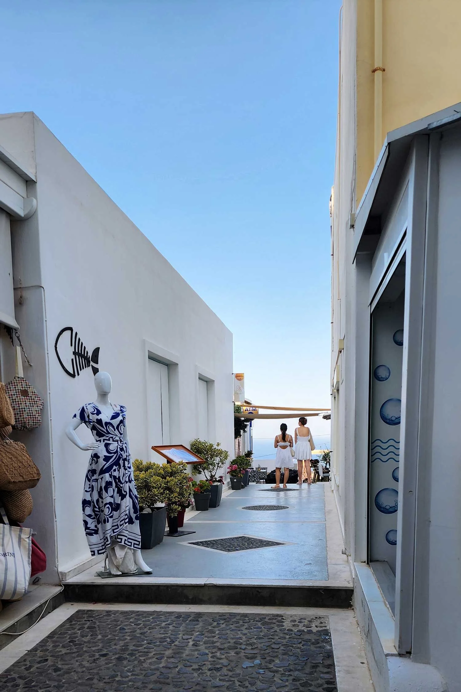 shopping-street-santorini-greece.jpg