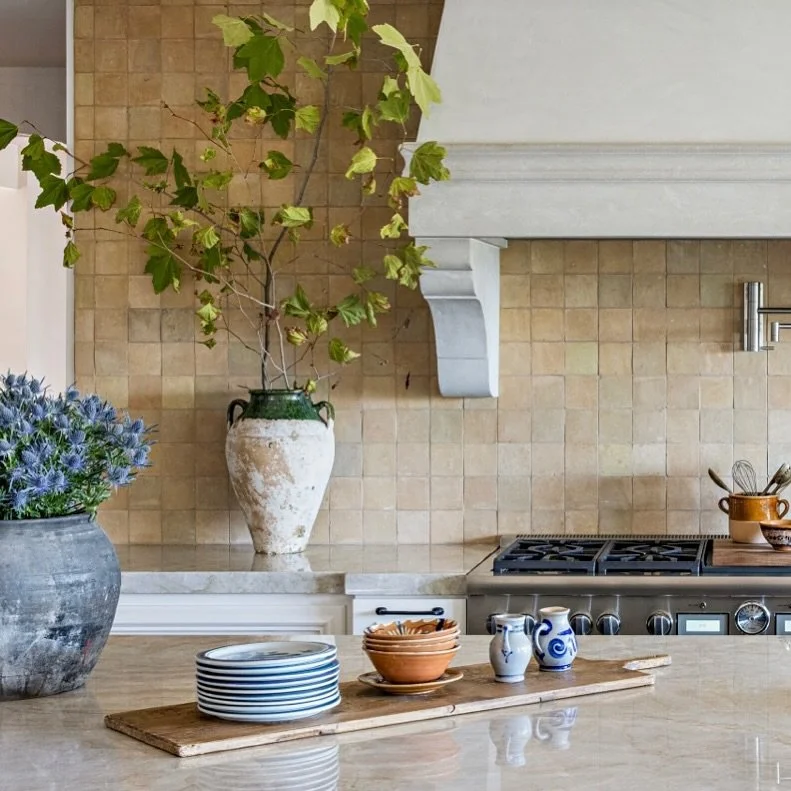 A kitchen to fall for&hellip;. 
.
.
.
Photography @karynmillet
