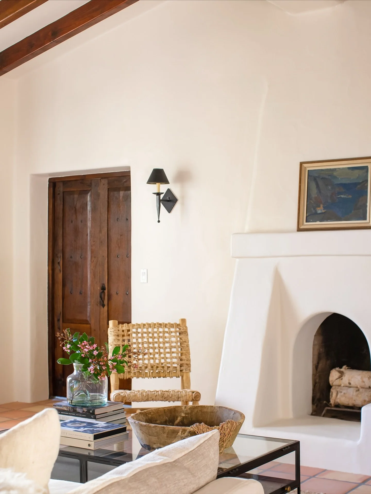 Sharing a favorite today. An original Holcombe Home restored to perfection. Circa 2020. 

Photography @ryangarvin