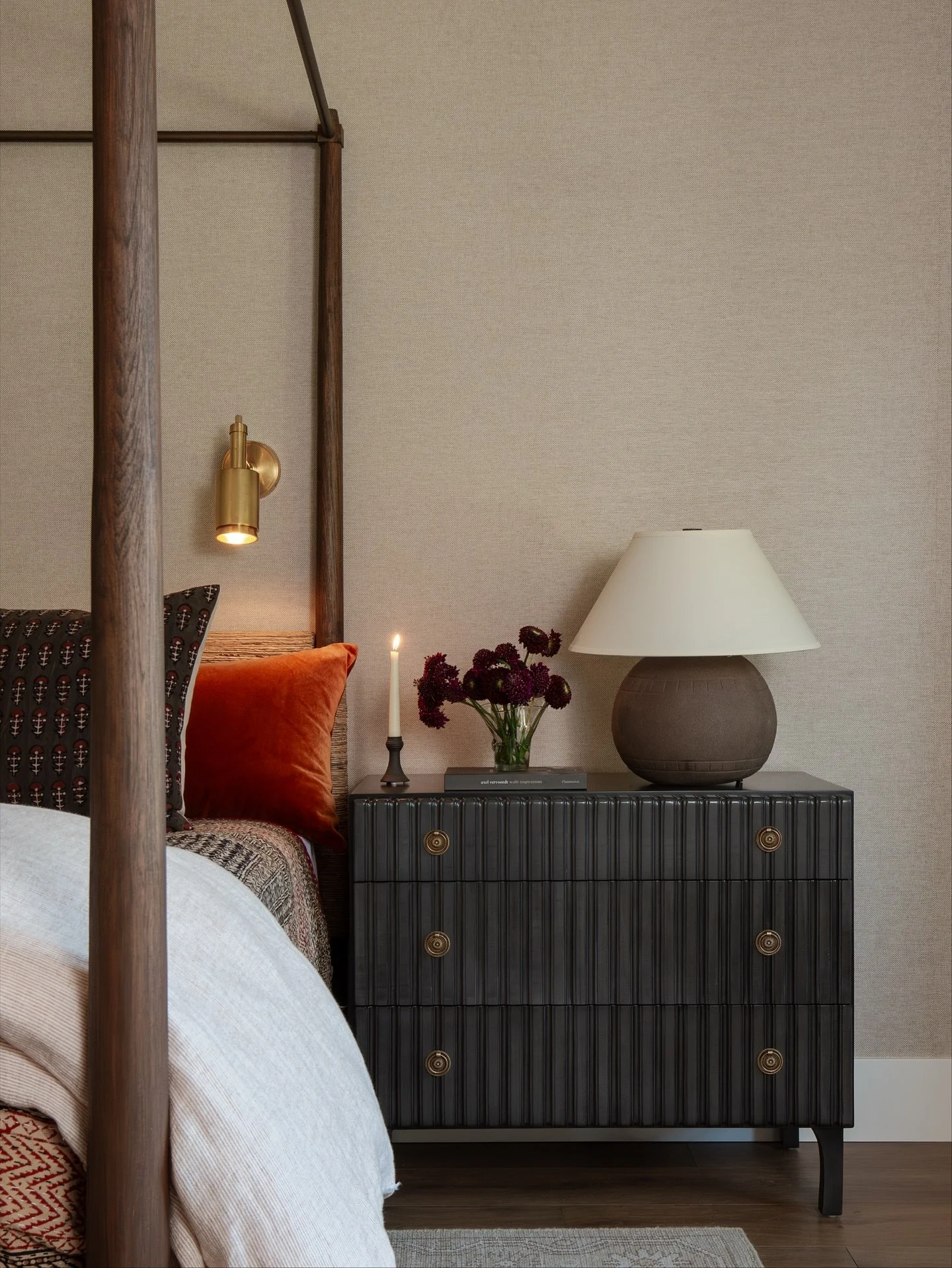 Rise, retreat and repeat. 
.
.
Build @california.home.builders 
Photography @pixelsandpigment