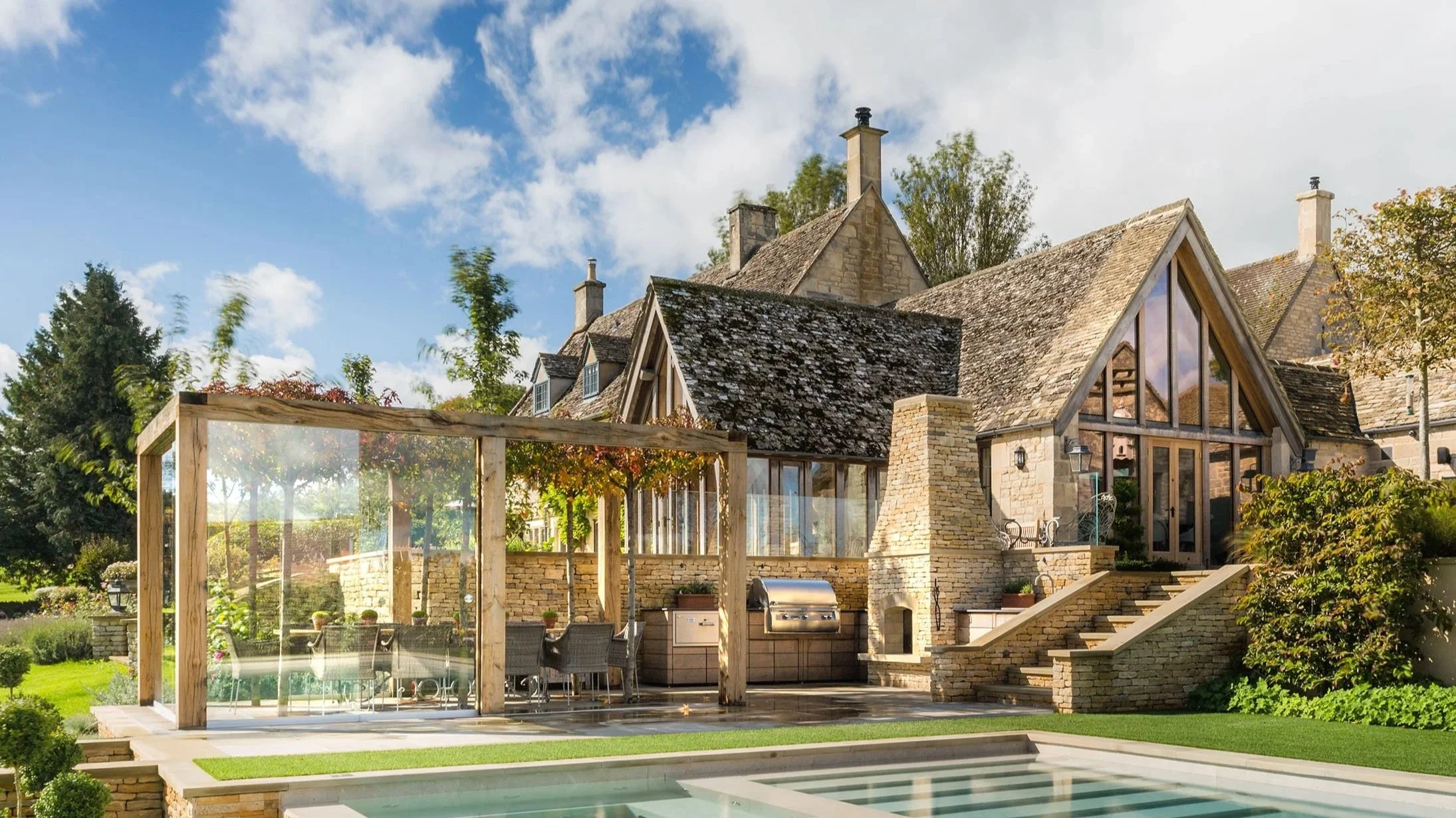 Bridging Centuries: How Timber-Framed Extensions Bring New Life to Listed Cotswold Home