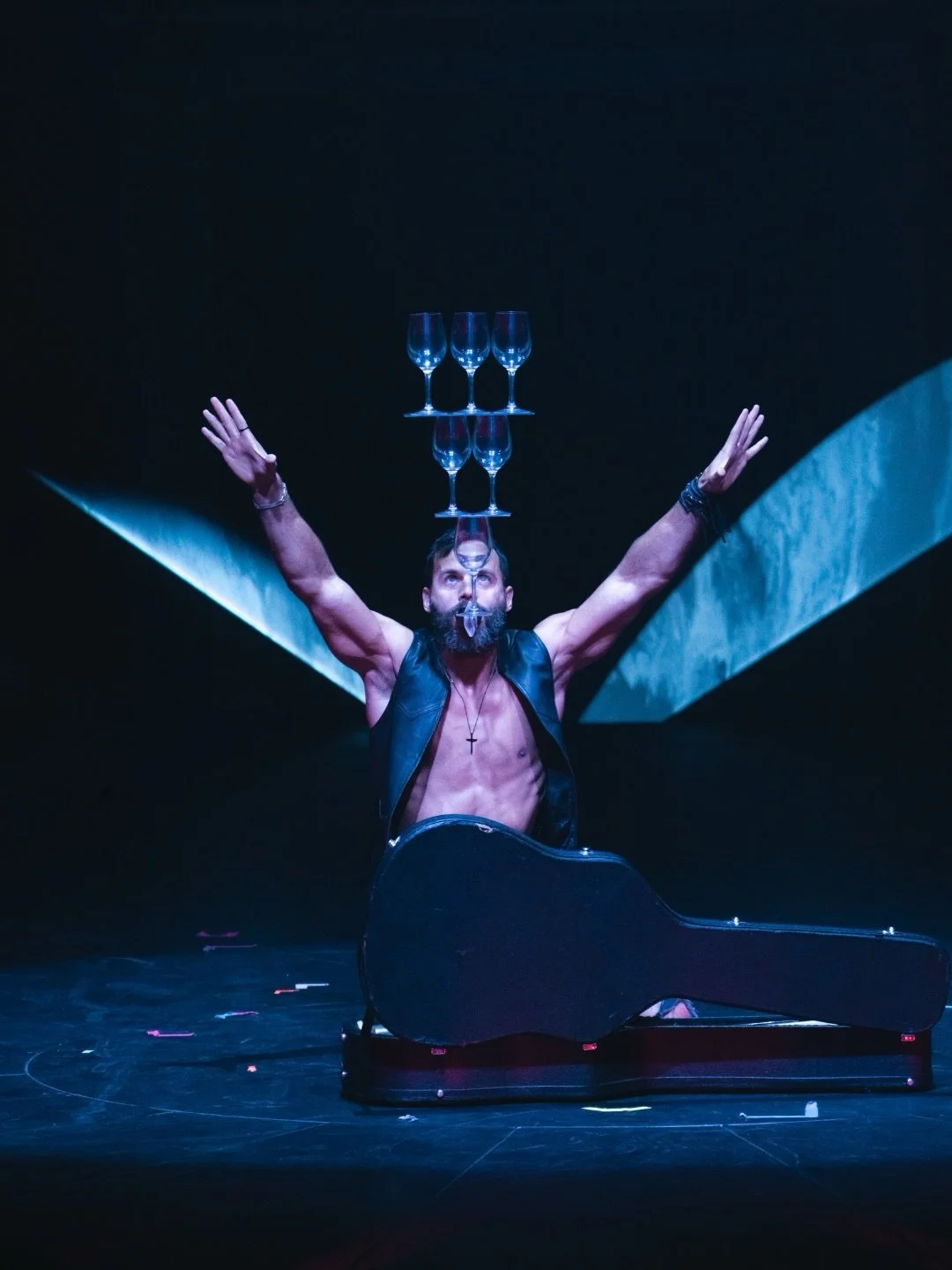 @valko576 balances crystals, stacks swords and performes like a rockstar at Ohlala X🥂🗡️

📸 @majajuzwiak 

#ohlala #circus