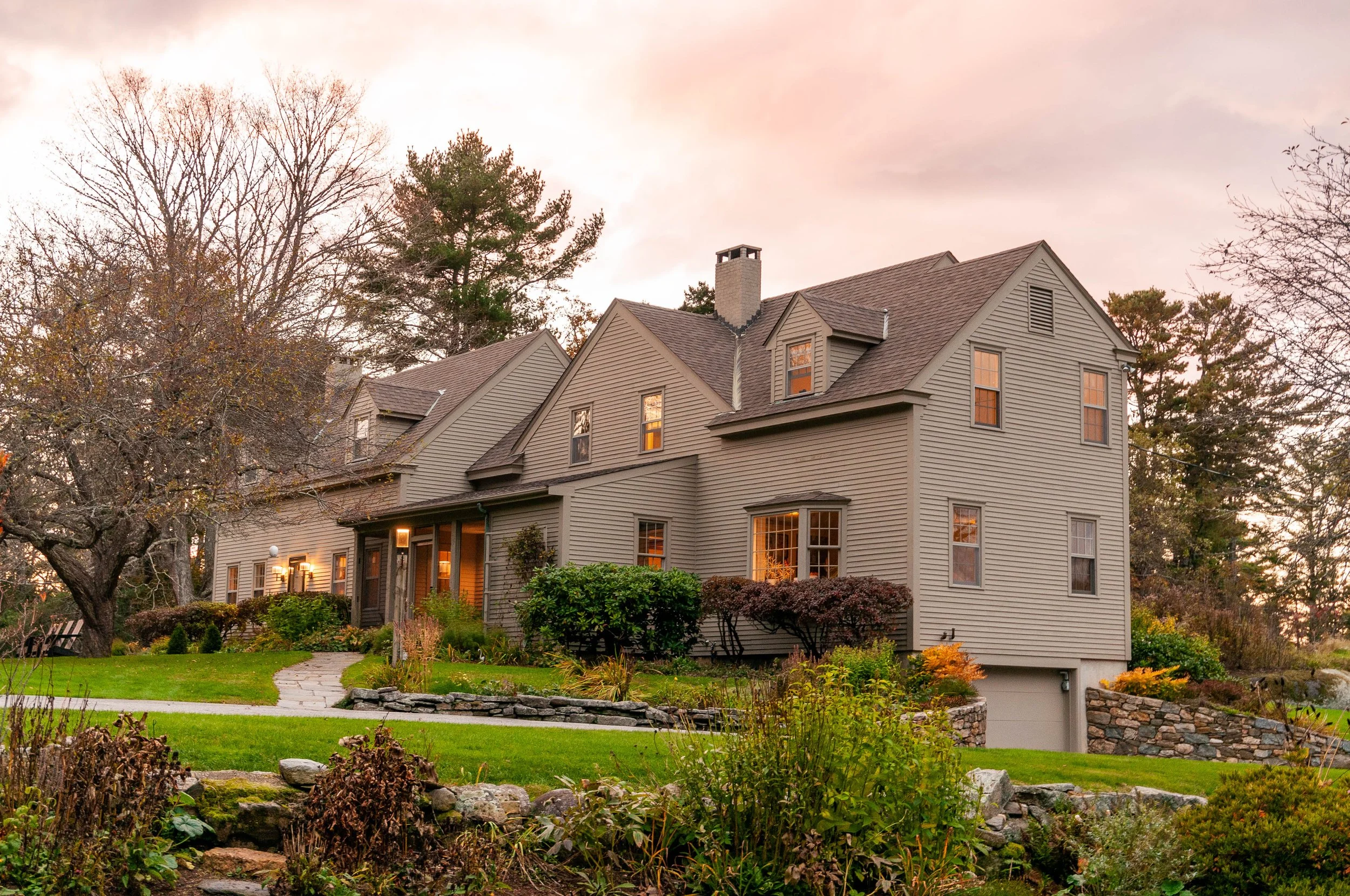 Powder Hill Farm consists of a spectacular 4 bedroom, 3 1/2 bath main house, a stunning 1 bedroom guest cottage, and a classic New England style 3 story barn. It is classic in design, elegant in its proportions, and easy to maintain with its modern