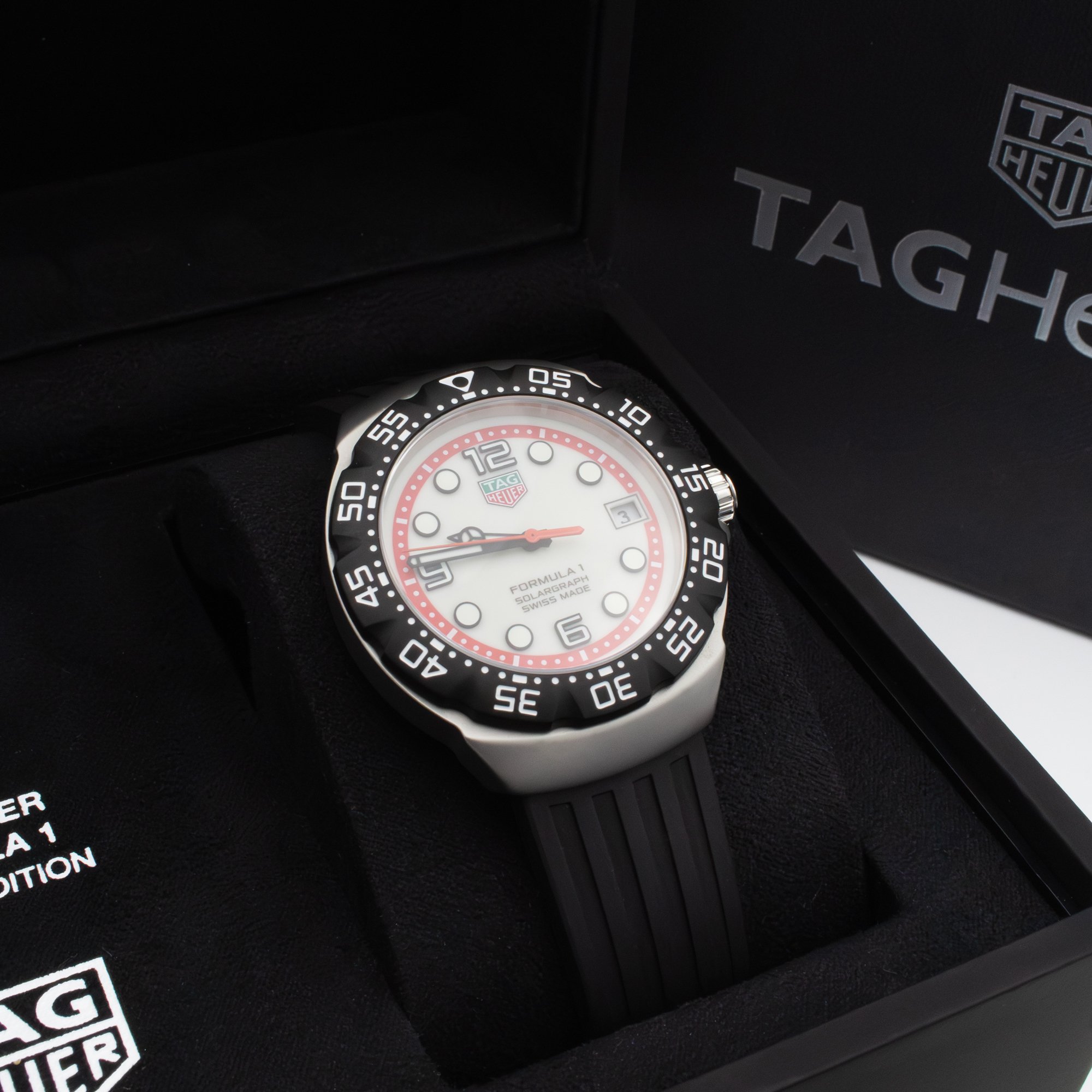 TAG-Heuer-Formula-1-Limited-Edition-WBY111AFT8106.jpg