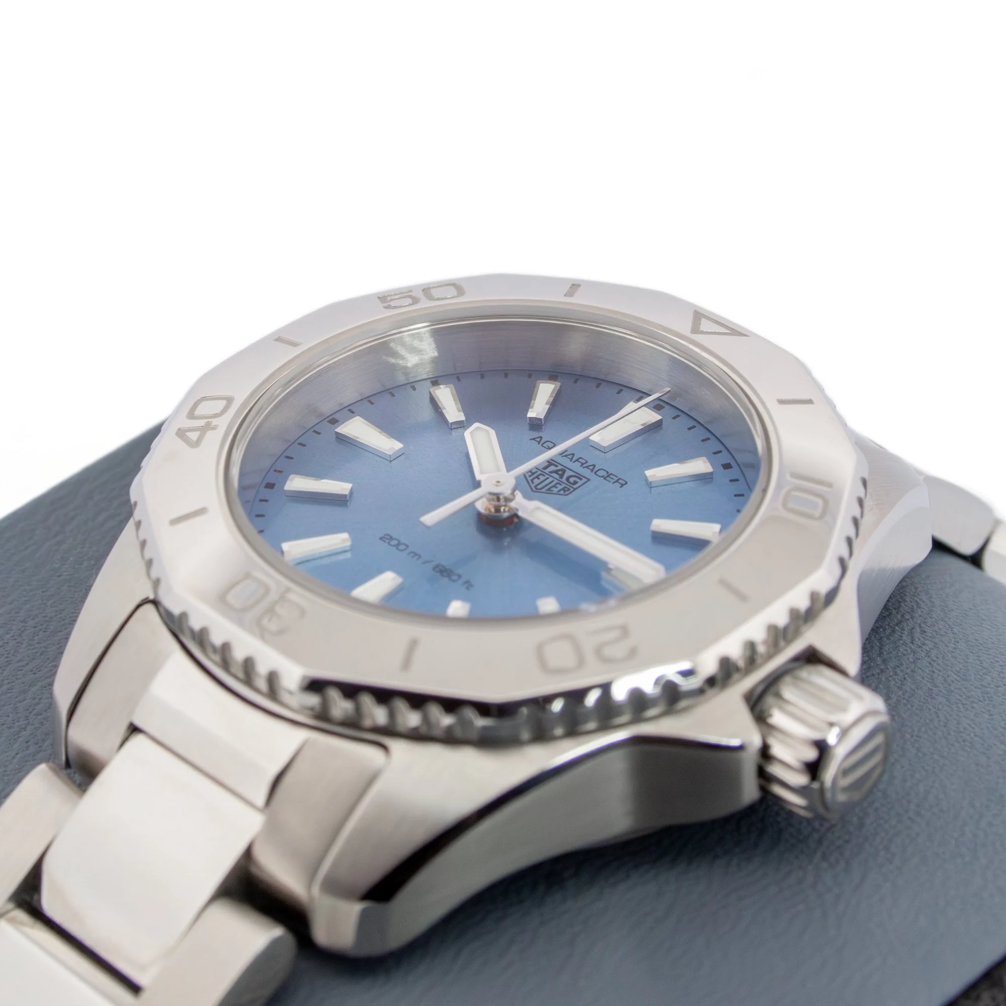 TAG Heuer Aquaracer Professional 200 WBP1415BA0622 Jacksons Jewellers 6.jpg
