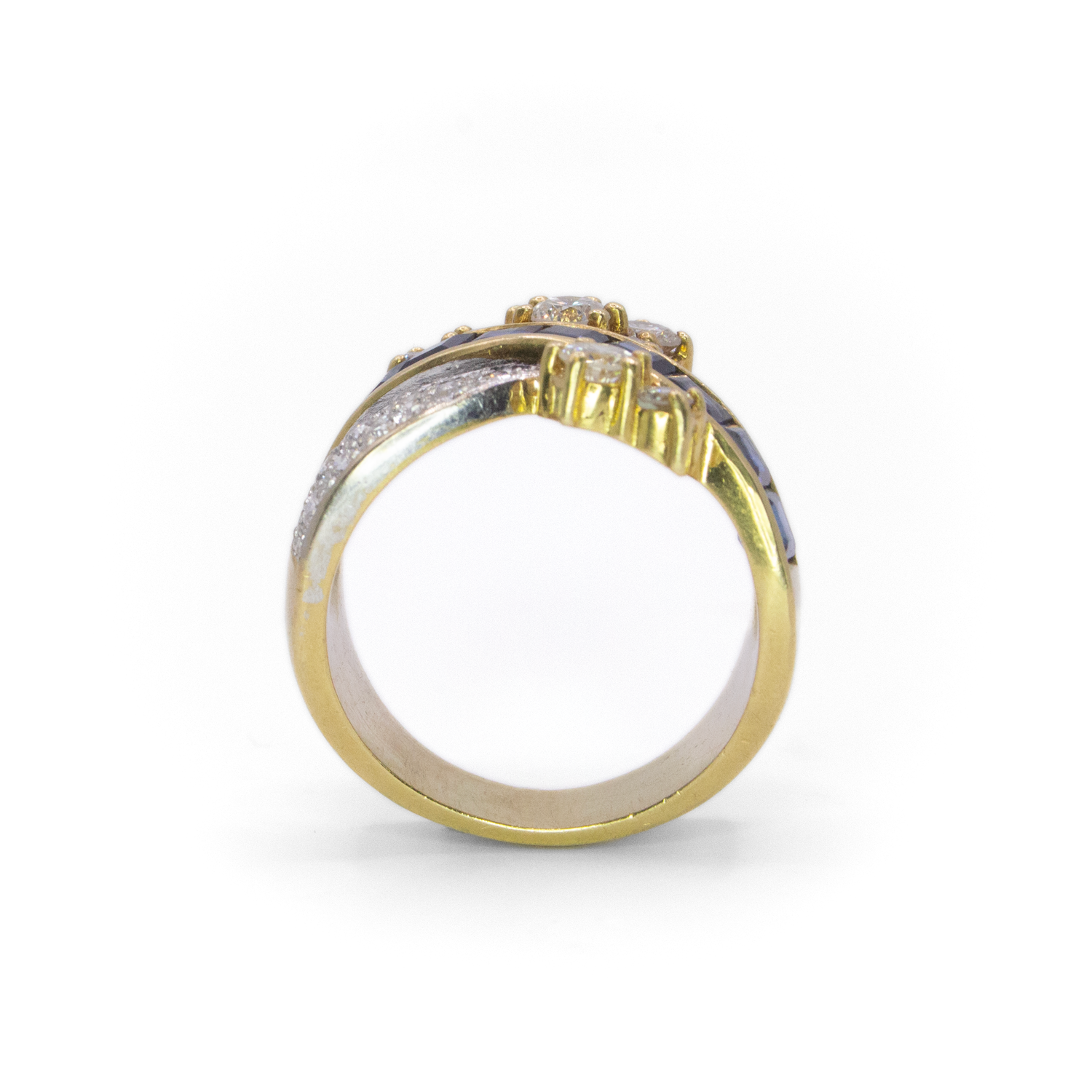 JacksonsJewellers_8September25-3.png