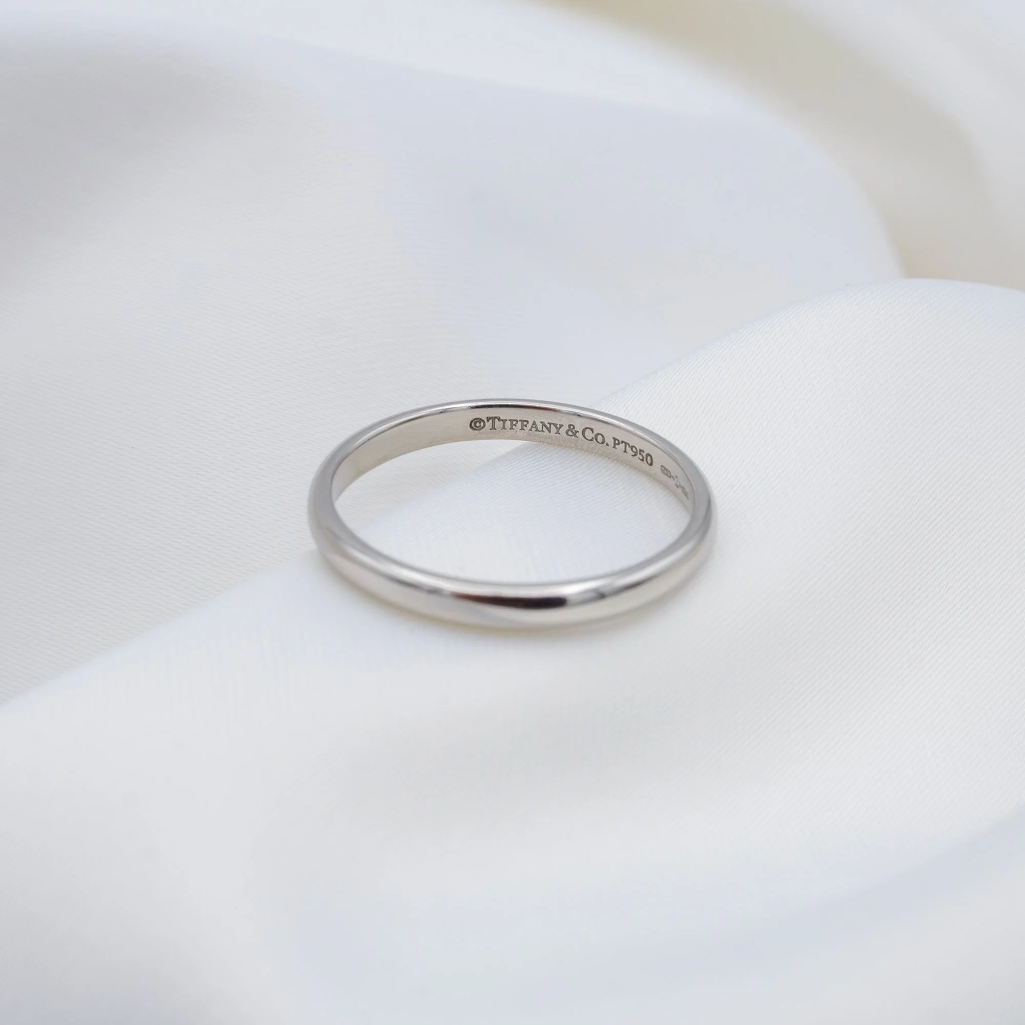 Tiffany & Co 2mm Platinum Wedding Band.jpg