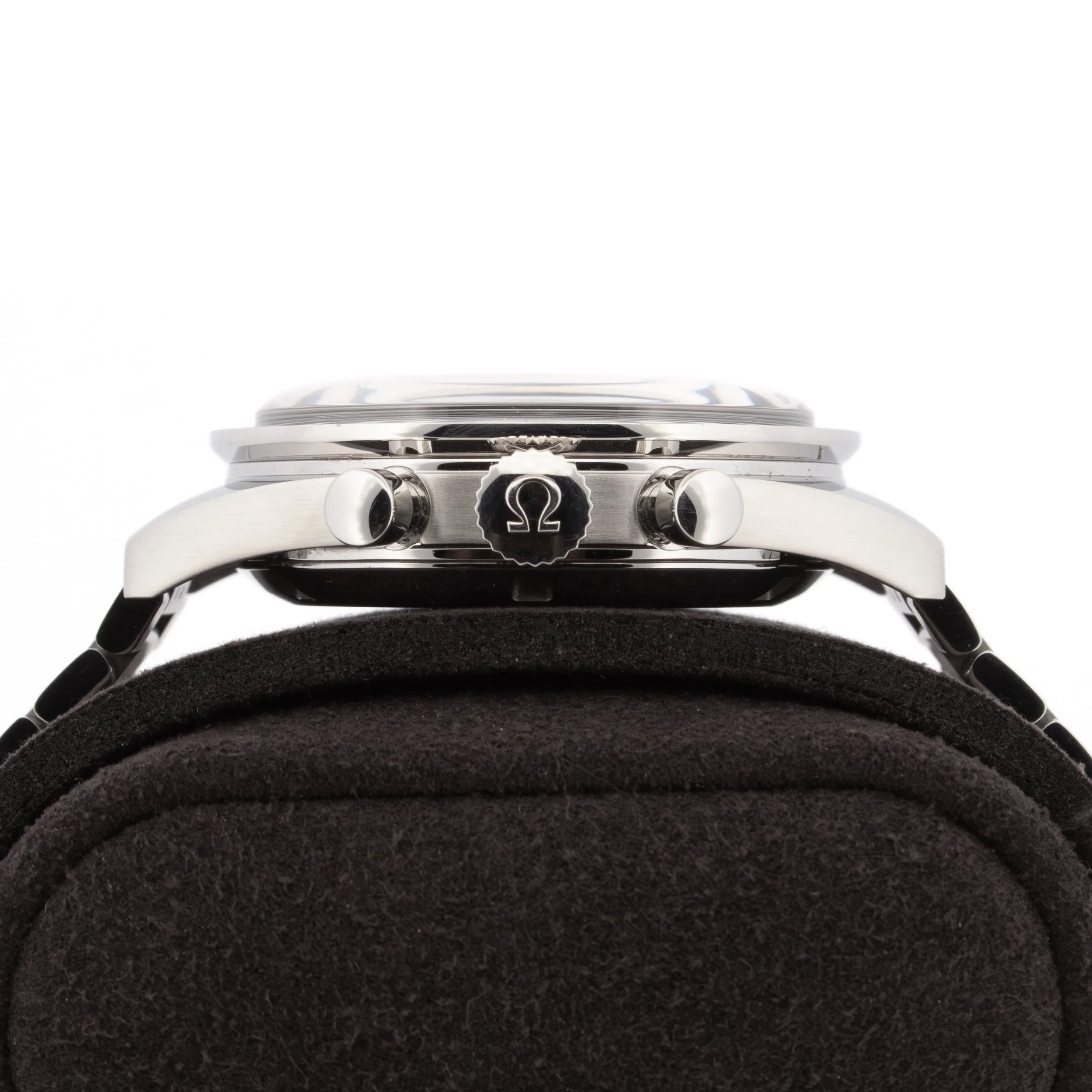 OMEGA Speedmaster 31030405006001 1.jpg