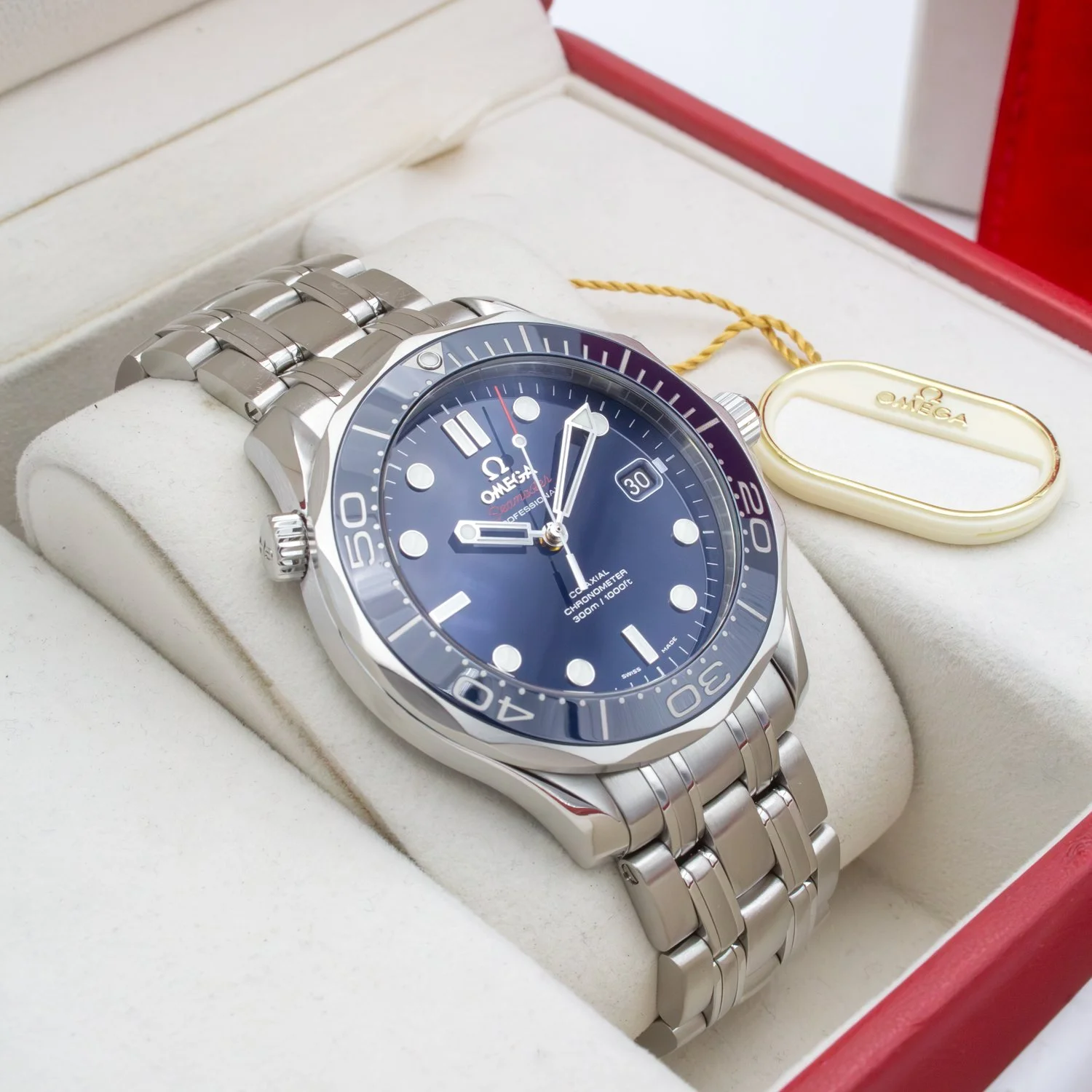 Omega-Seamaster-21230412003001.jpg