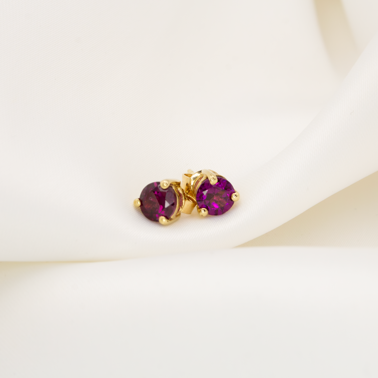 JacksonsJewellers_TourmalineStuds.png