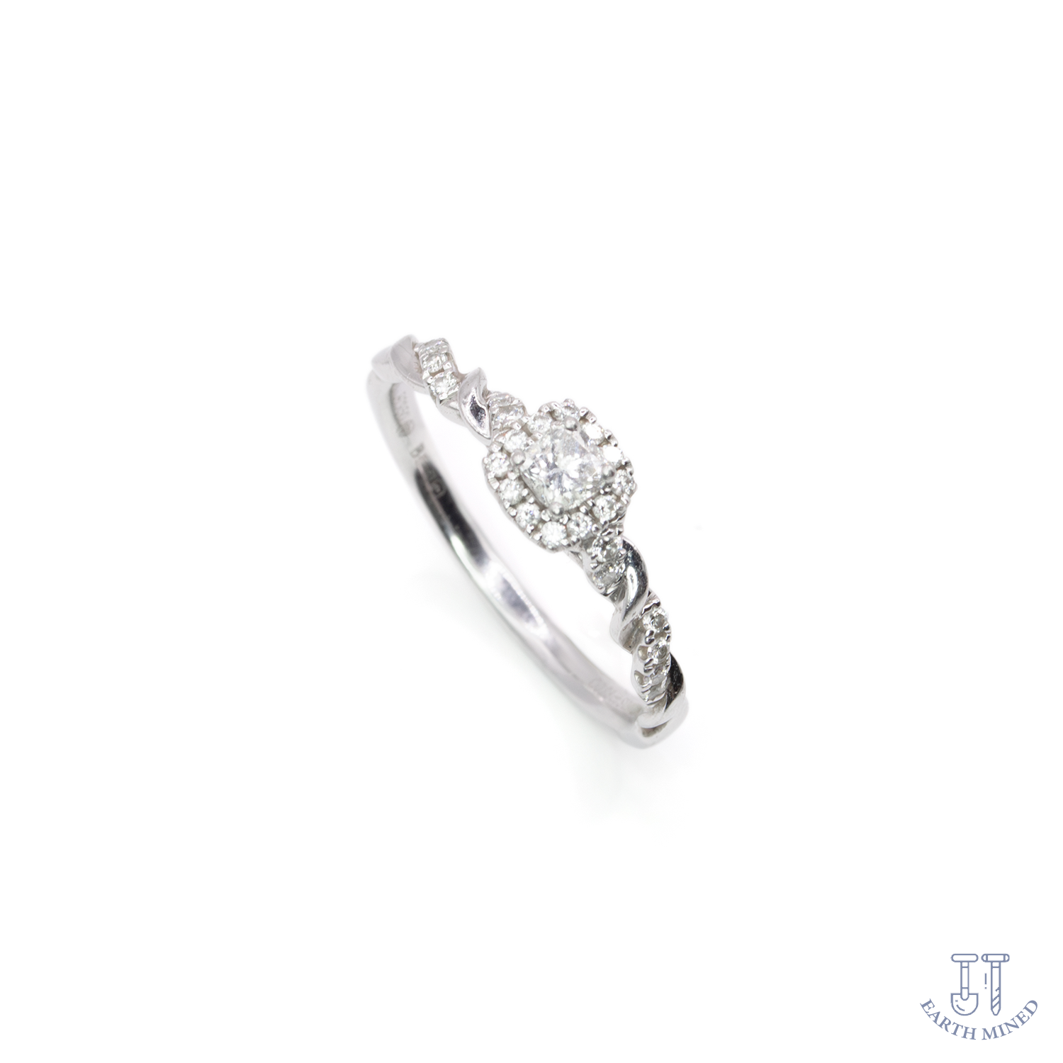 Beaverbrooks Entwine Platinum Diamond Ring.png