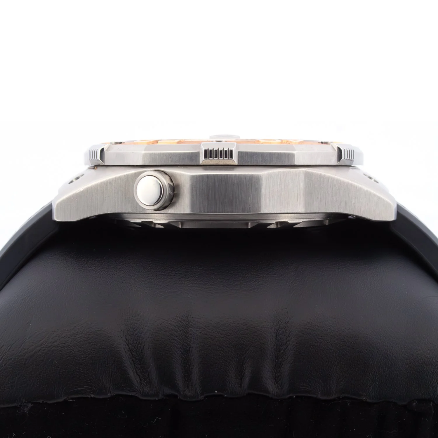 TAG-Heuer-Aquaracer-Calibre-5-WAJ2150-Jacksons-Jewellers-2.jpg